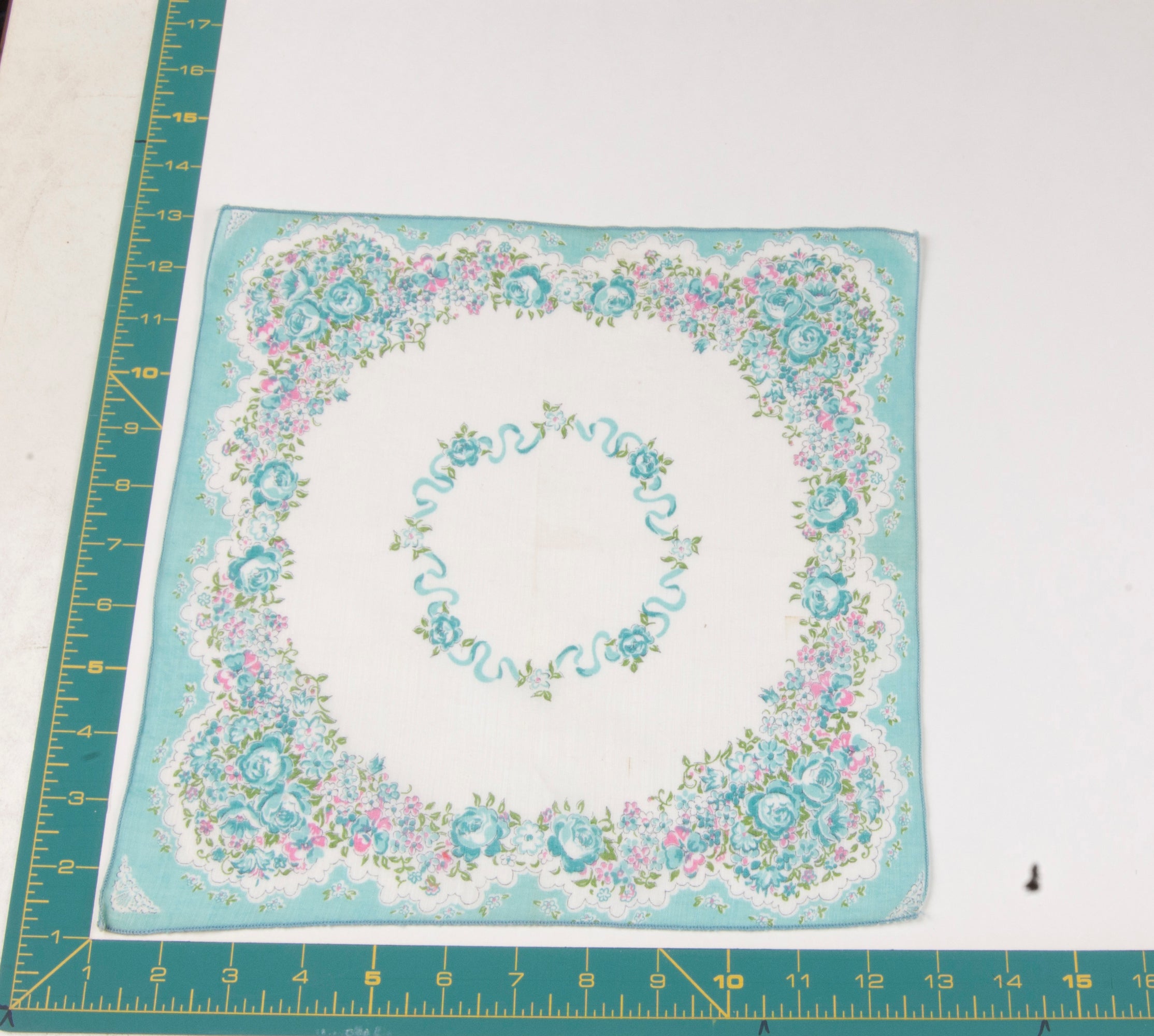 Floral vintage handkerchief - h0550