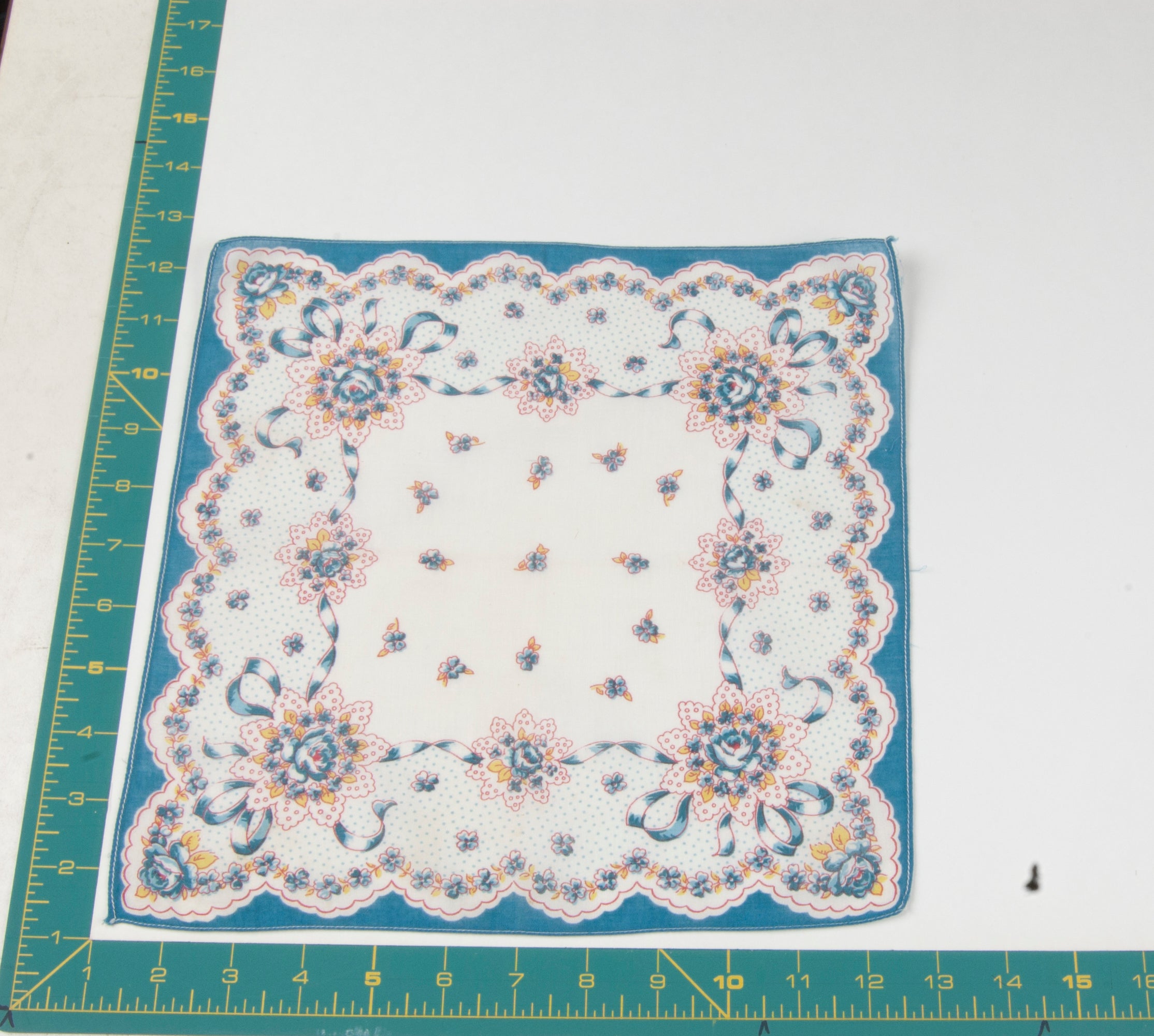 Floral vintage handkerchief - h0559