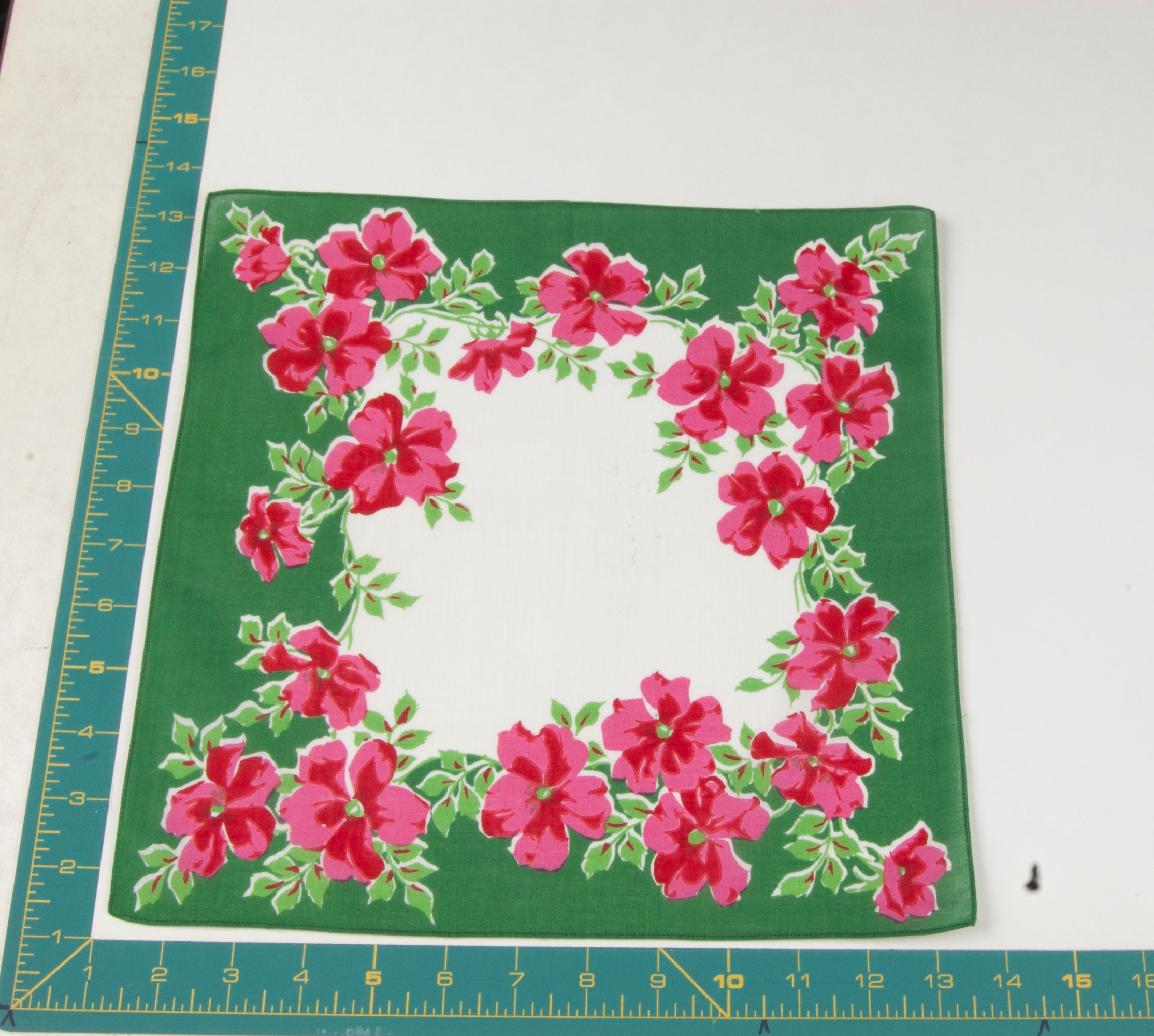 Floral vintage handkerchief - h0568