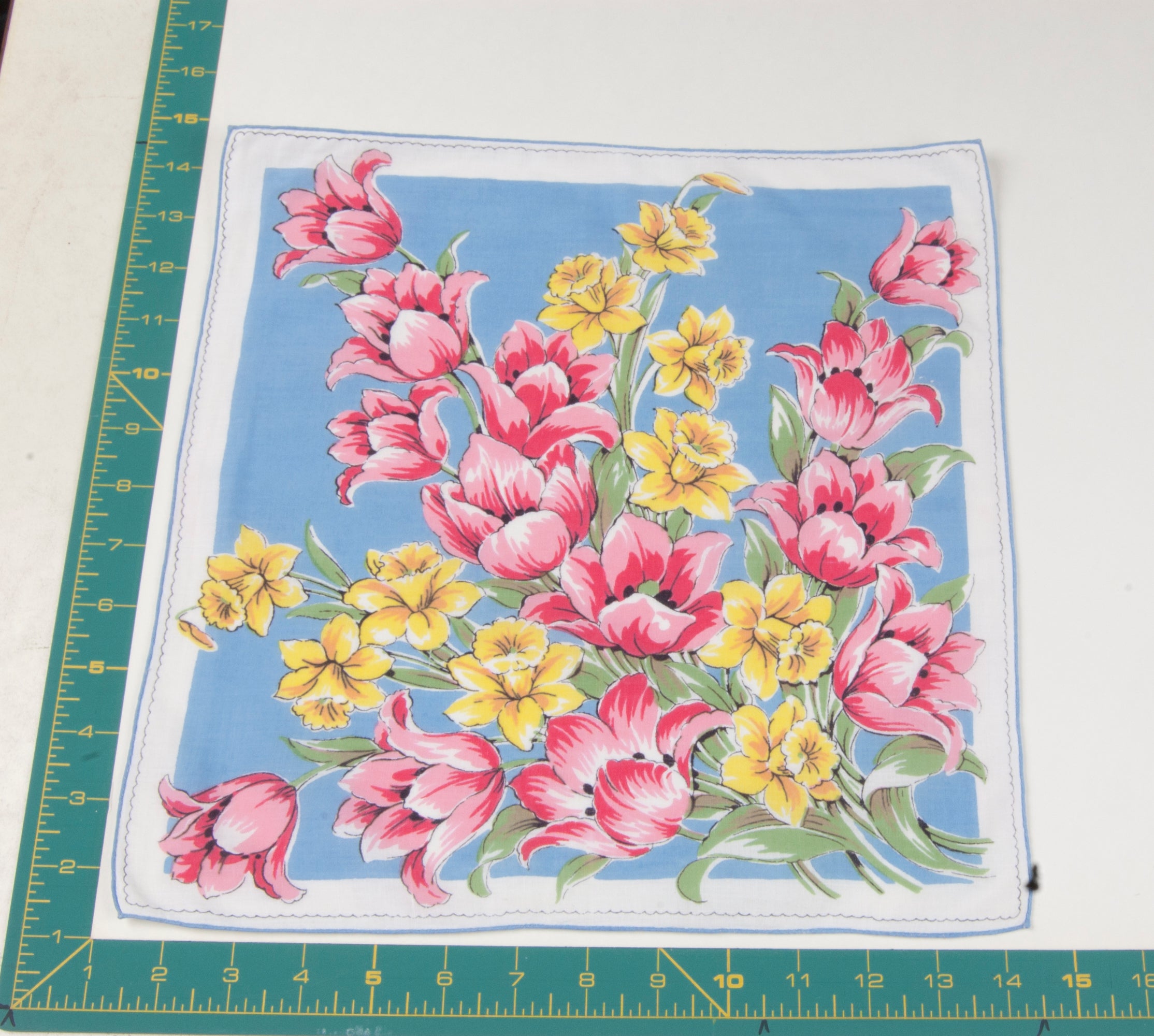 Floral vintage handkerchief - h0570