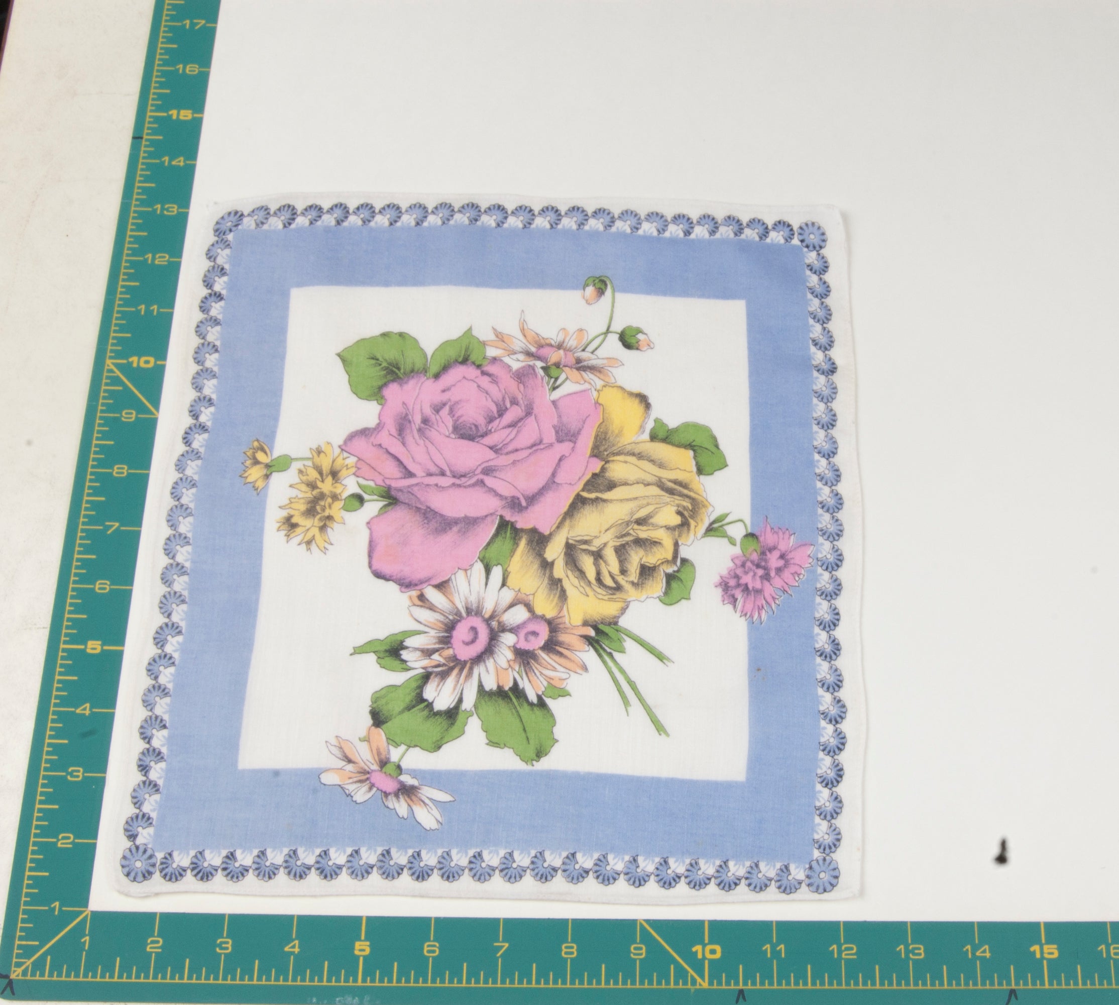 Floral vintage handkerchief - h0573