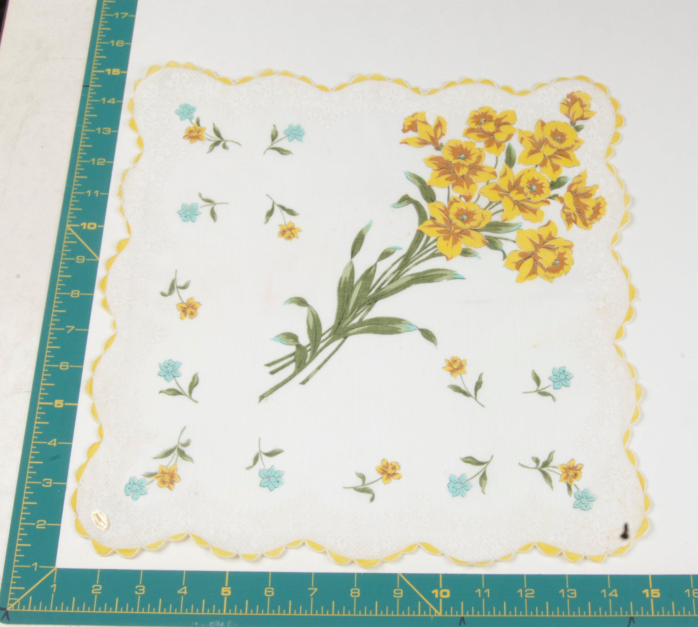 Floral vintage handkerchief - h0578