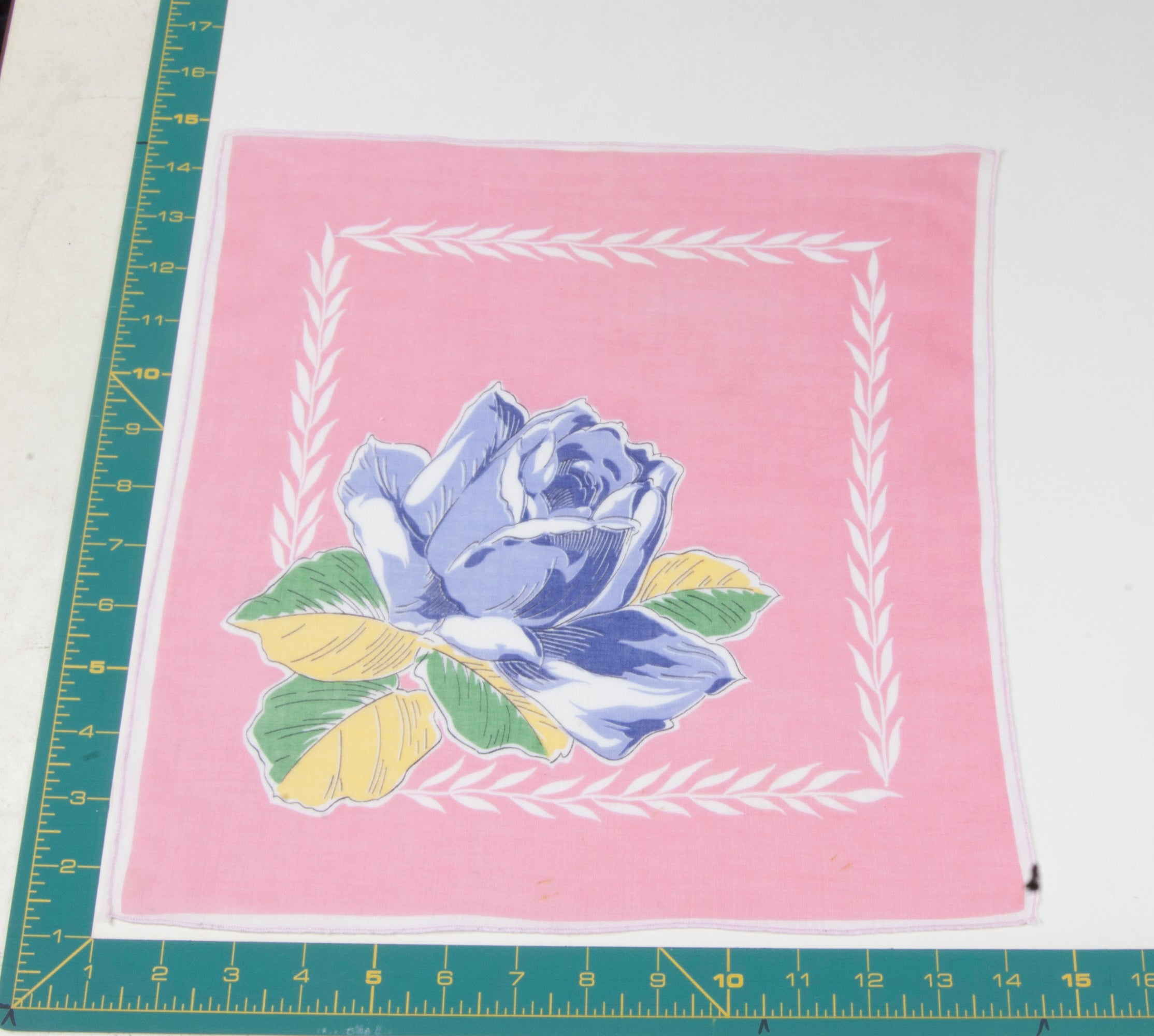 Floral vintage handkerchief - h0581