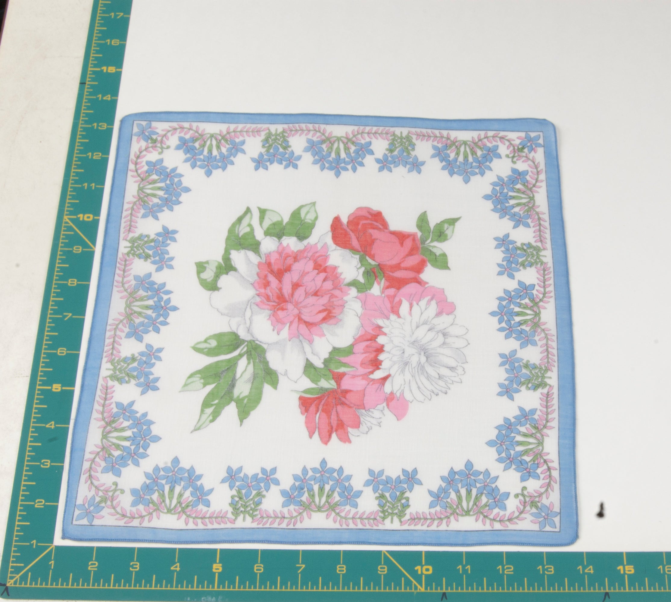 Floral vintage handkerchief - h0588