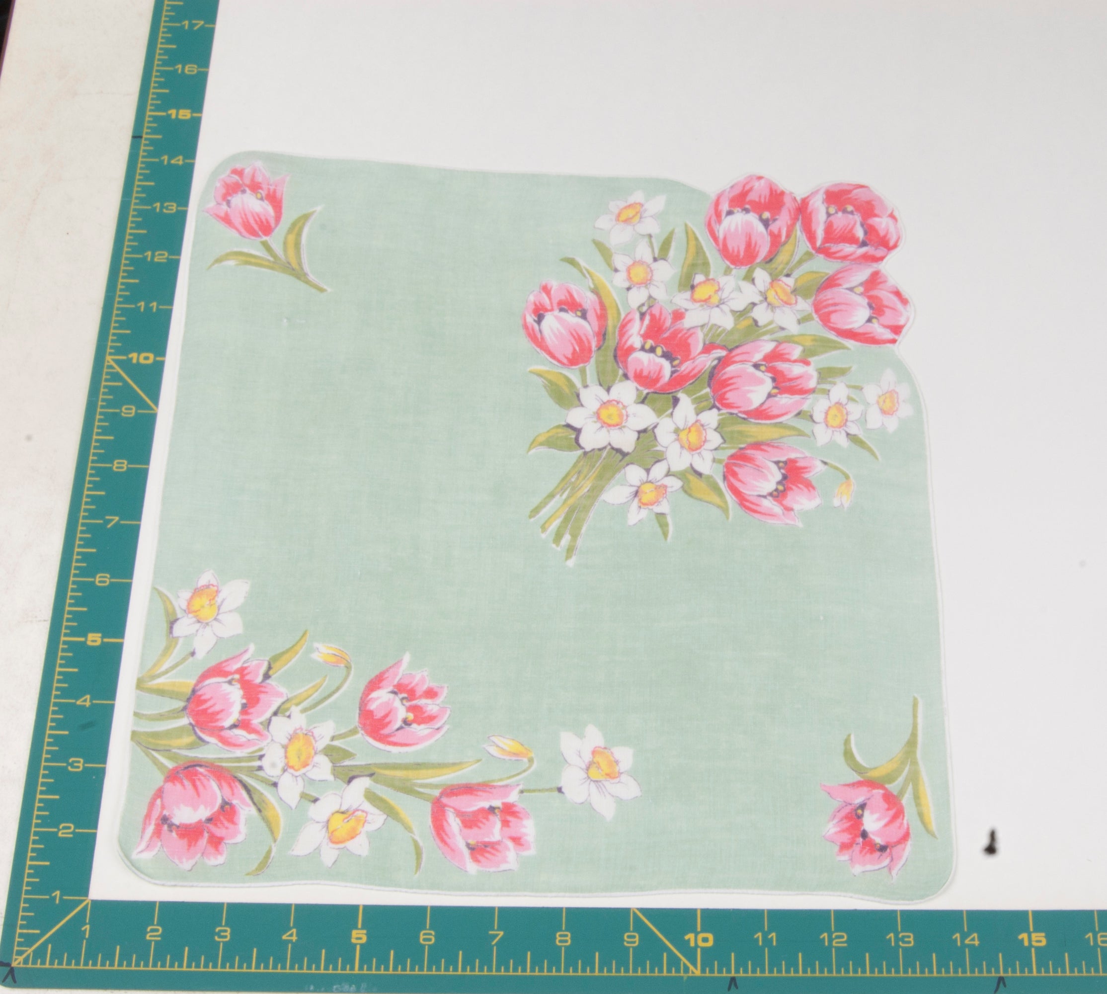 Floral vintage handkerchief - h0593