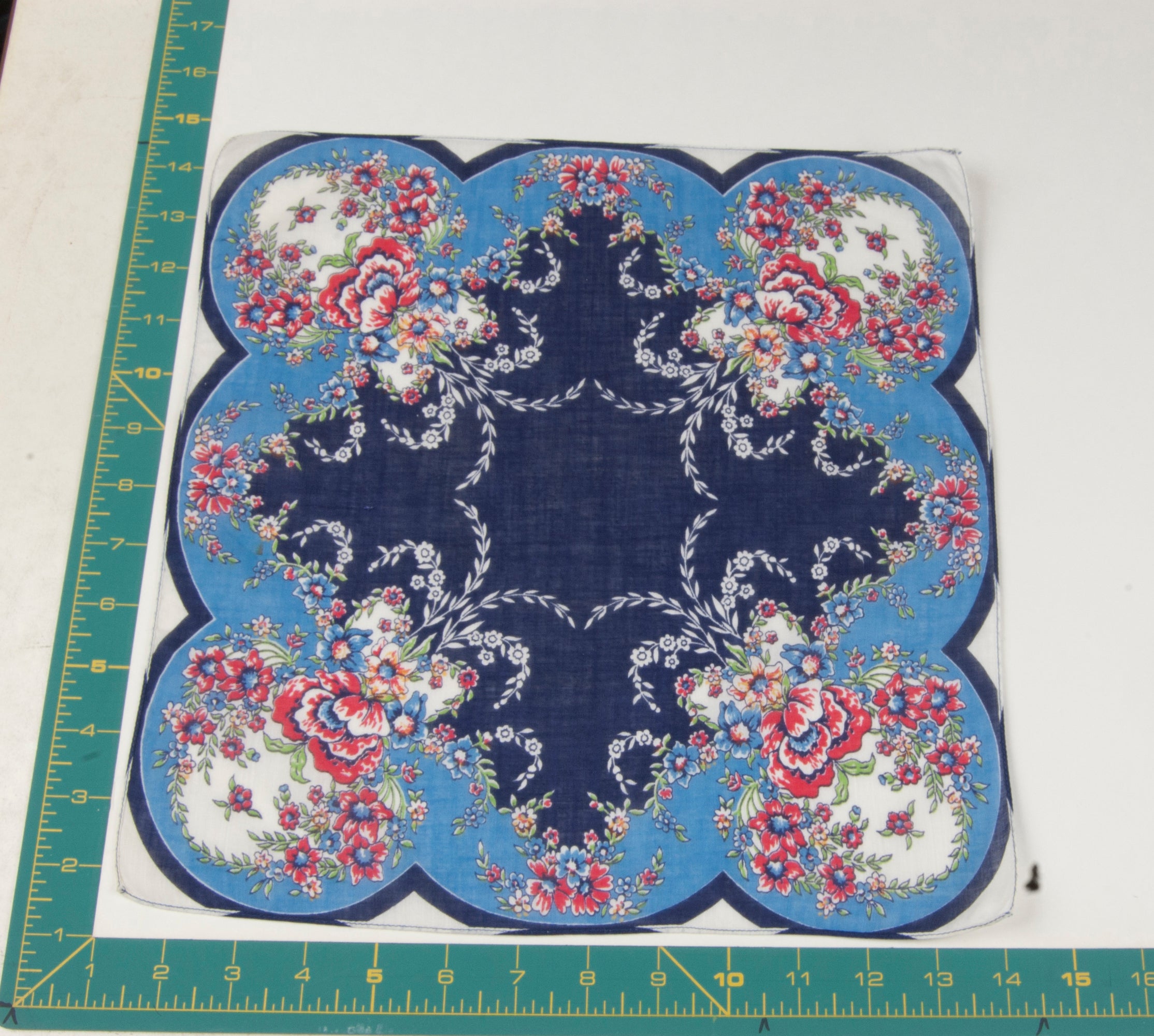 Floral vintage handkerchief - h0599