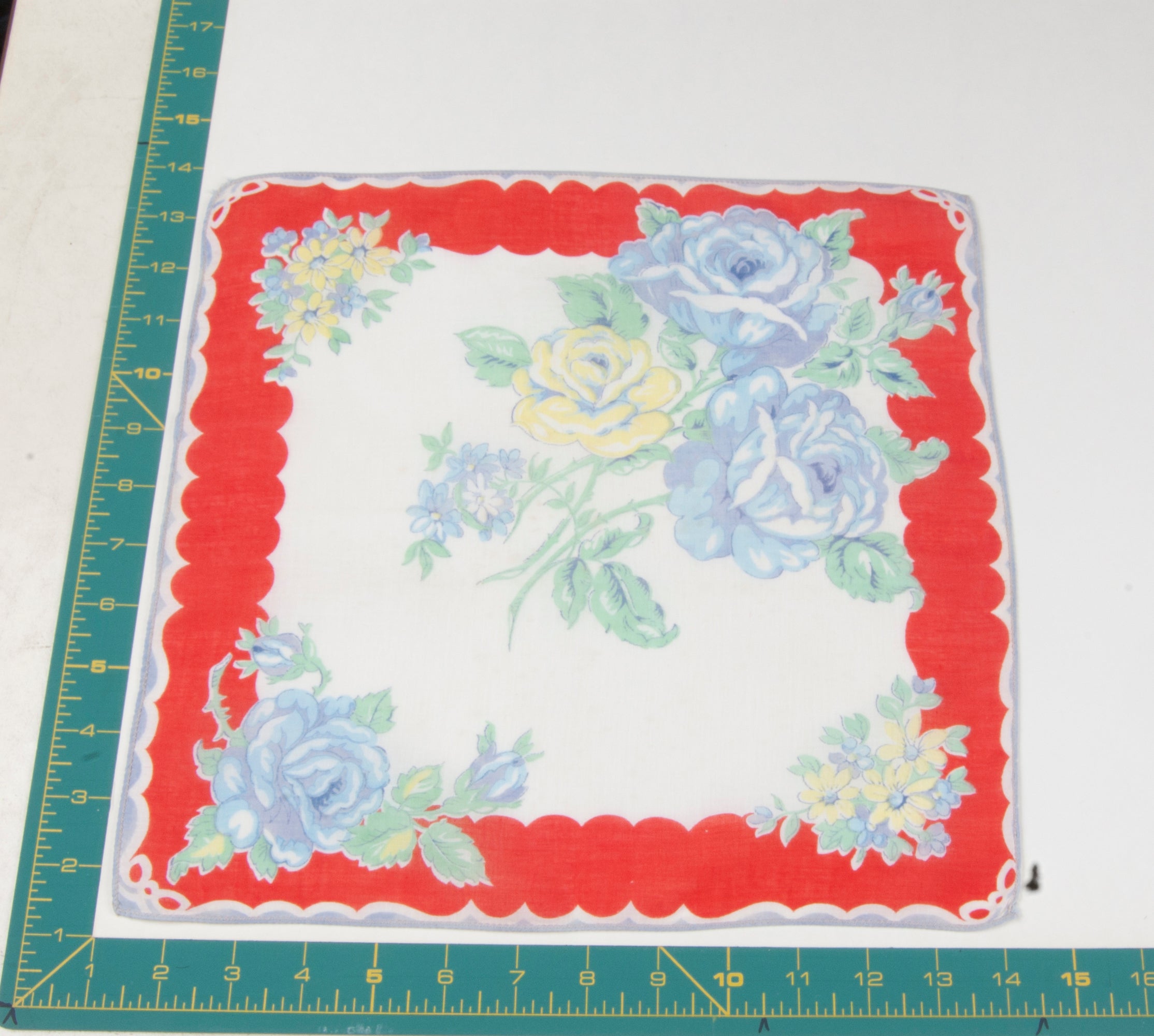 Floral vintage handkerchief - h0610