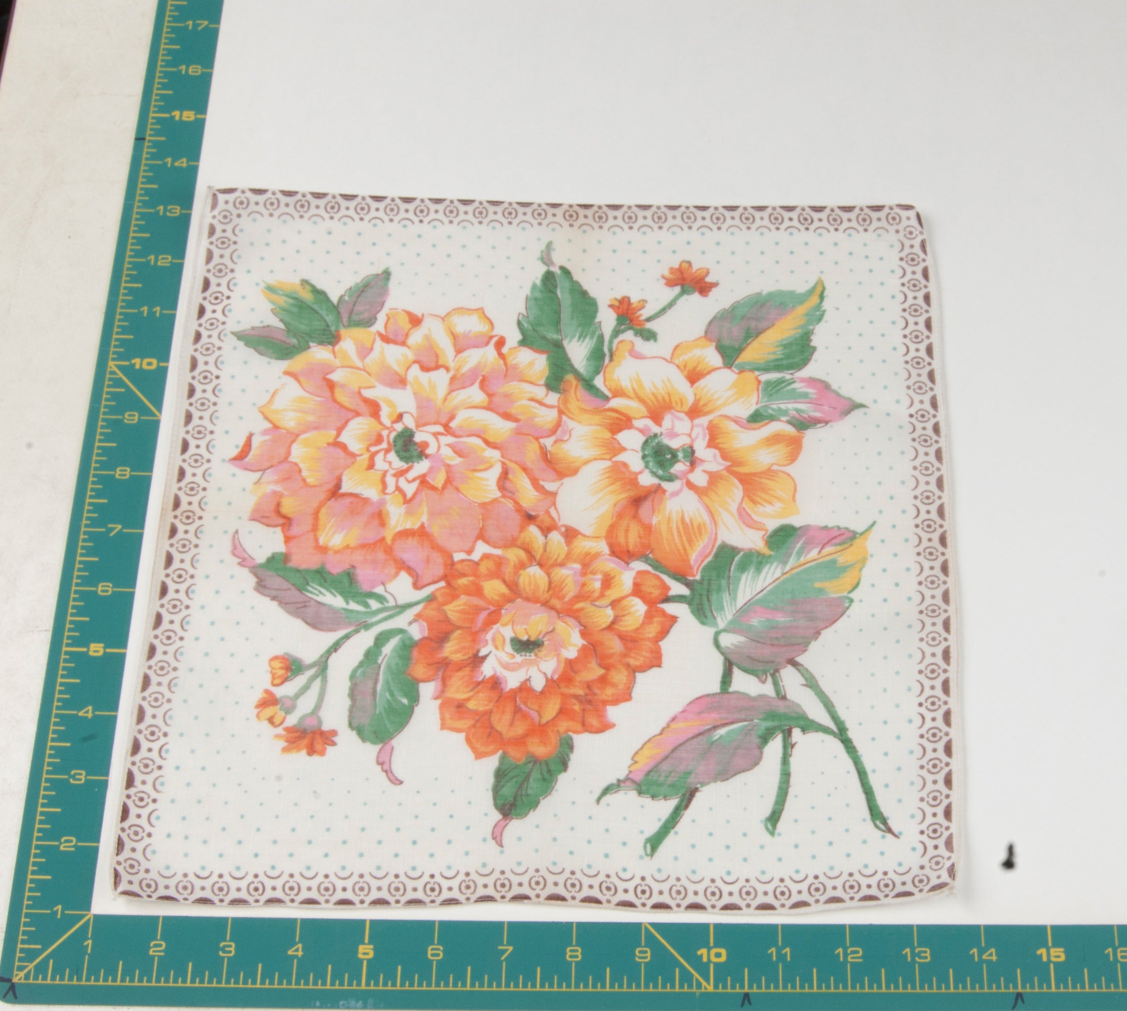 Floral vintage handkerchief - h0641