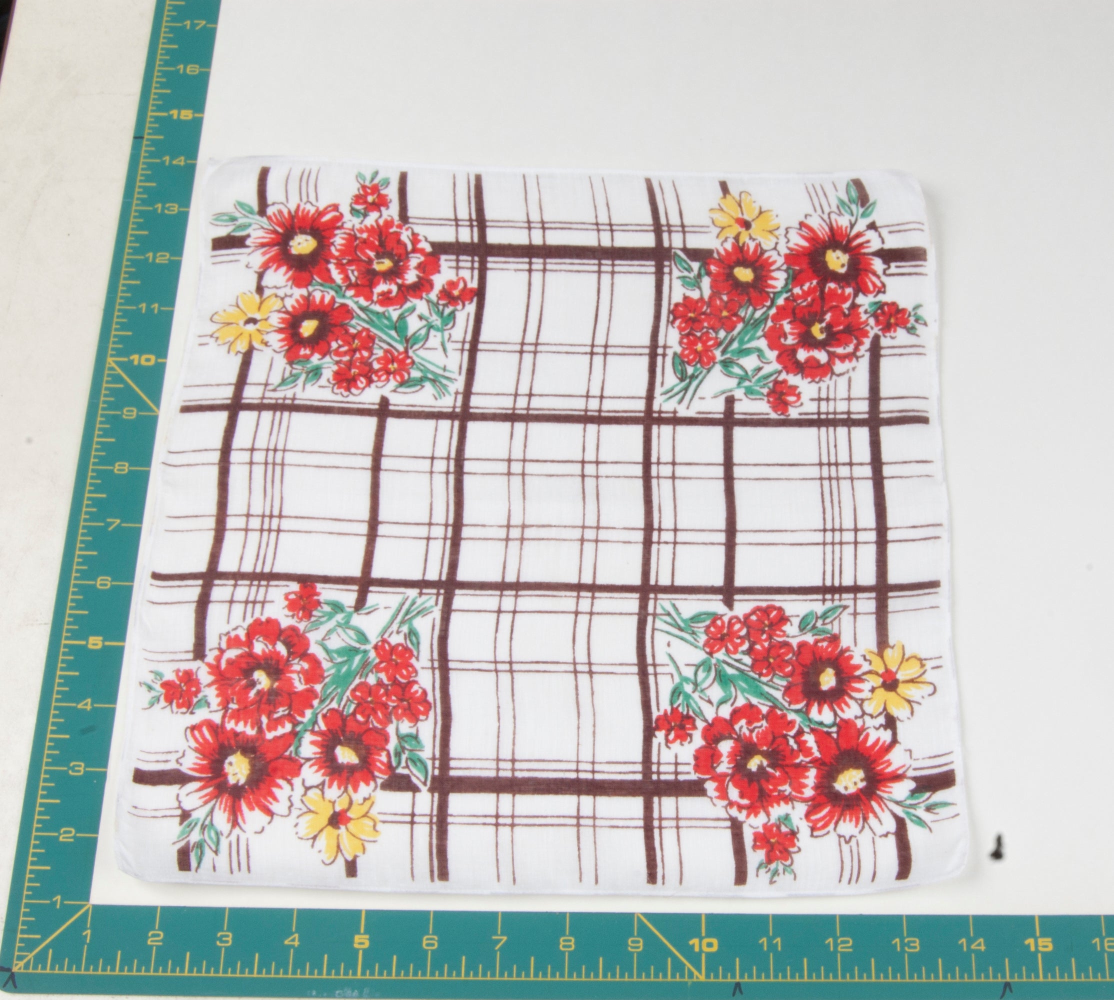 Floral vintage handkerchief - h0645