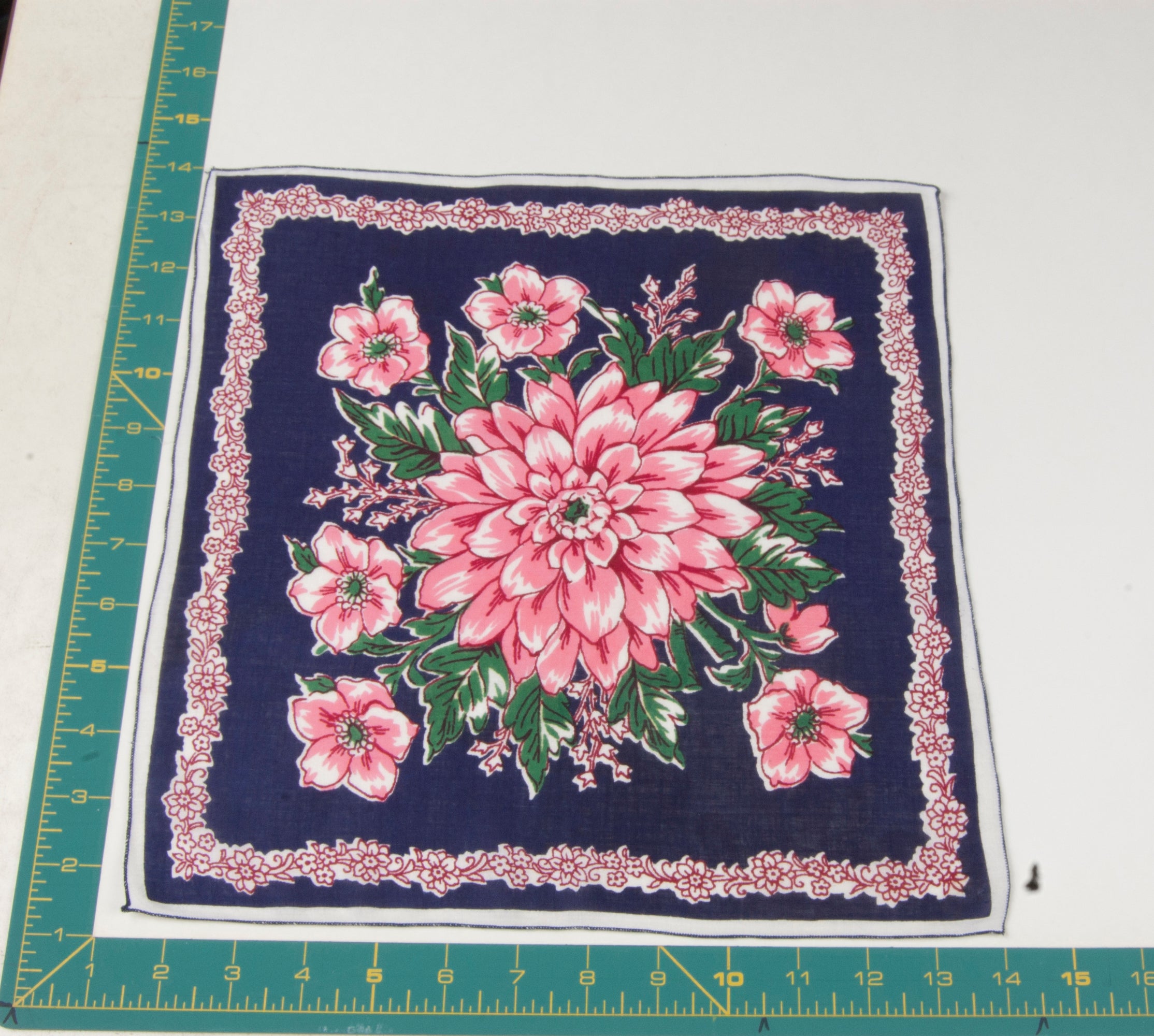 Floral vintage handkerchief - h0656