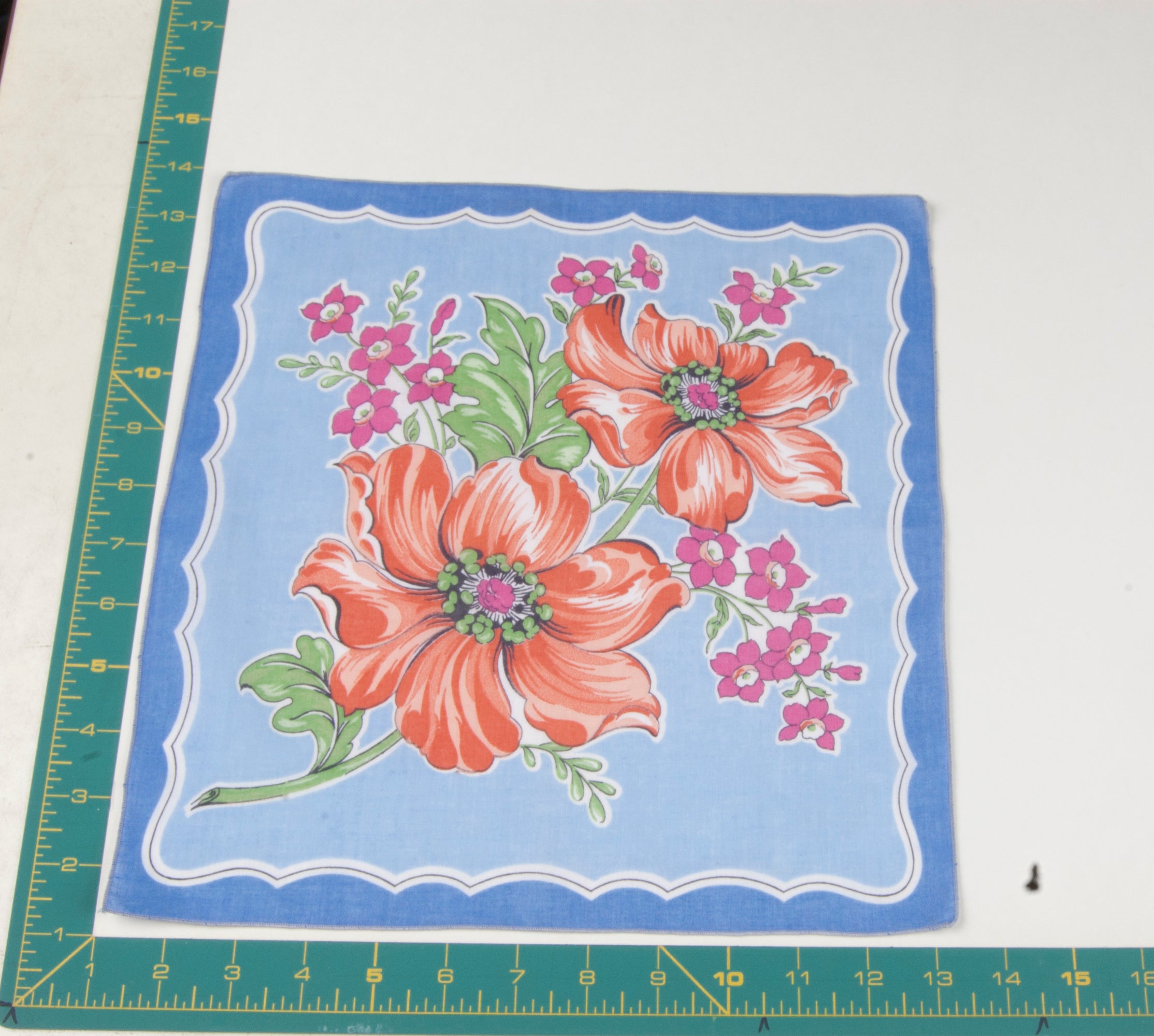 Floral vintage handkerchief - h0657