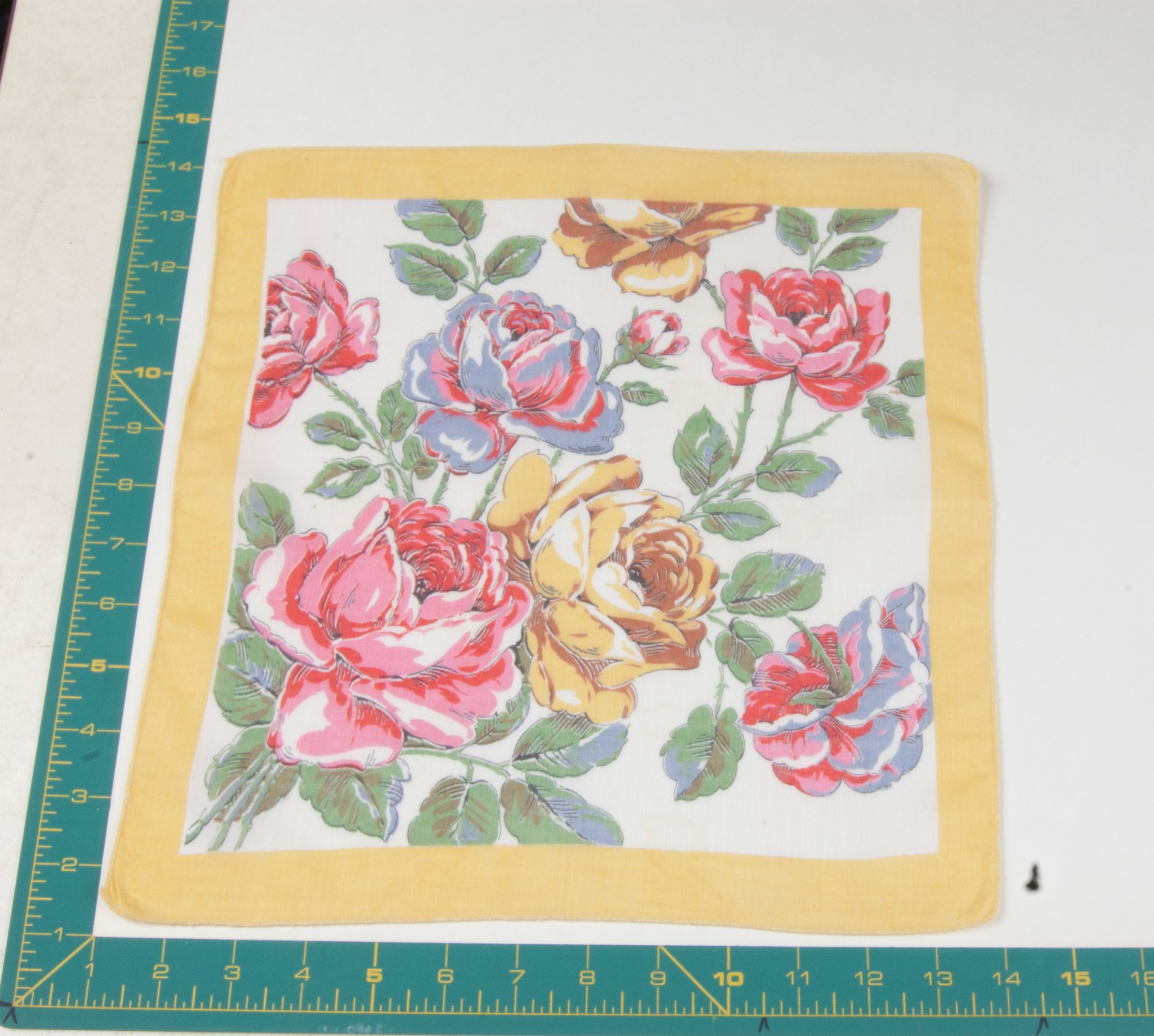 Floral vintage handkerchief - h0659