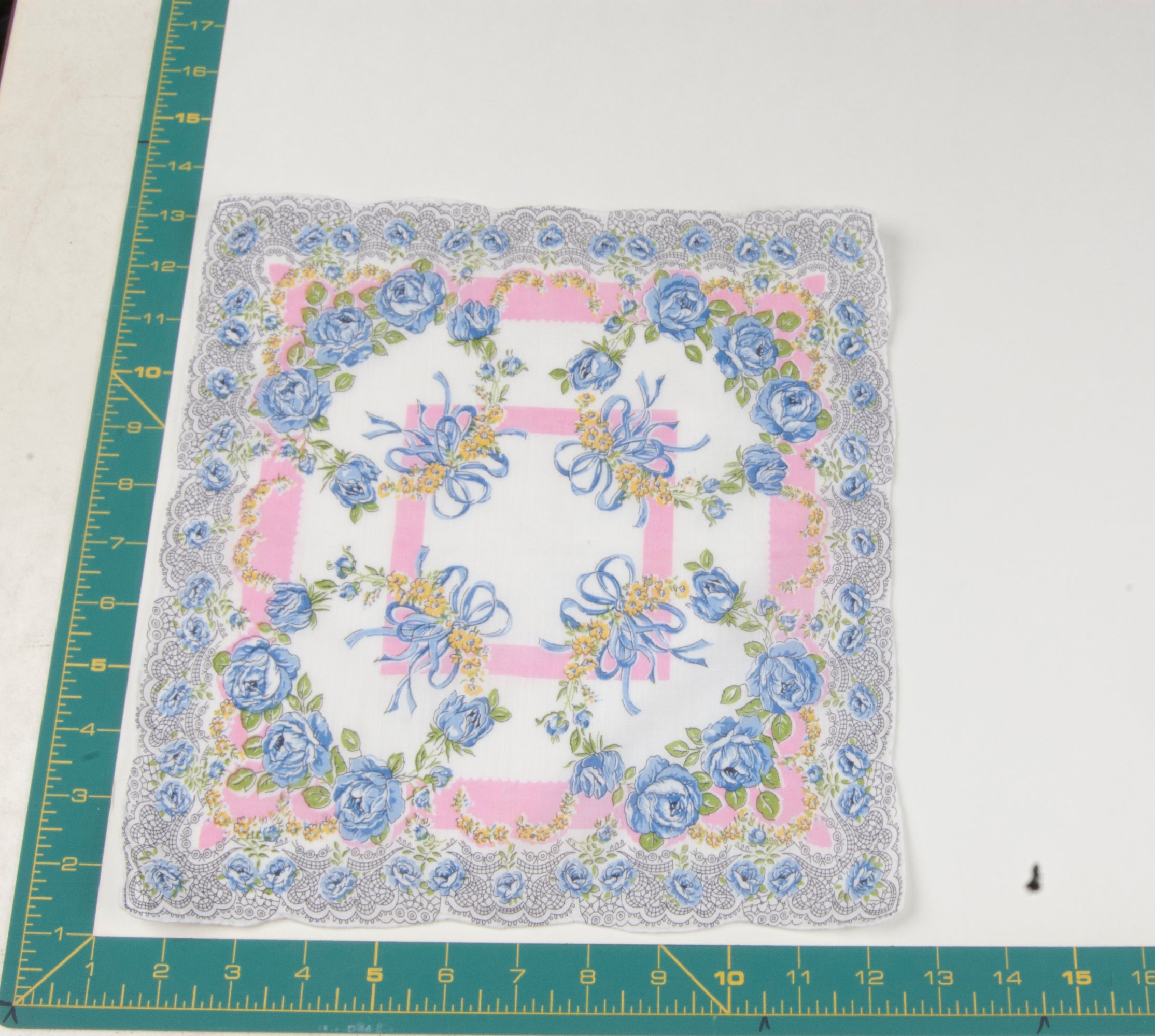 Floral vintage handkerchief - h0669