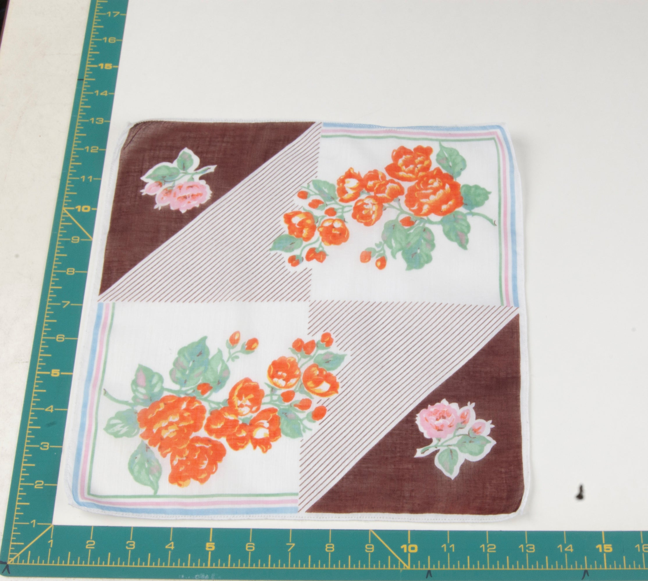 Floral vintage handkerchief - h0675