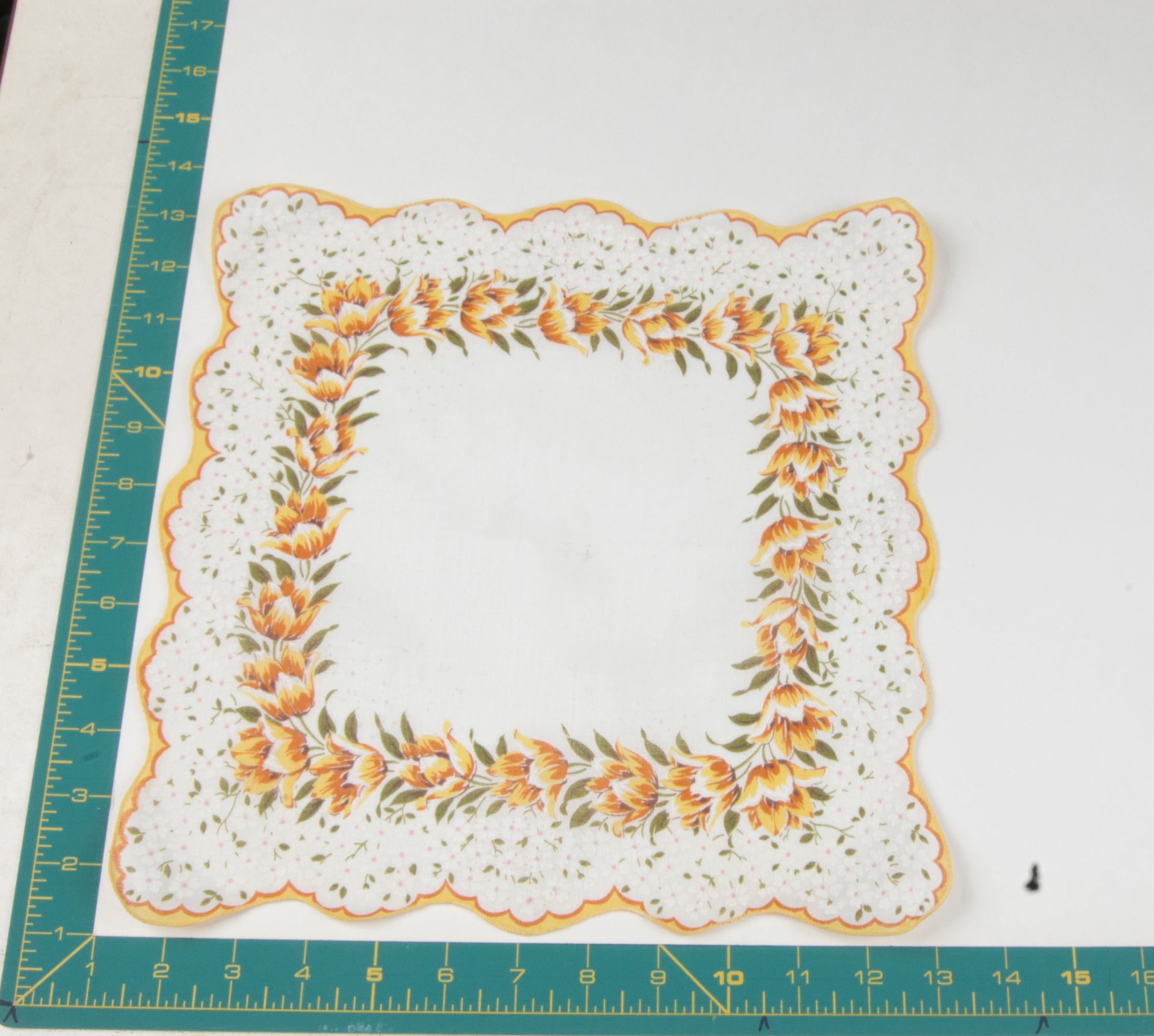 Floral vintage handkerchief - h0680
