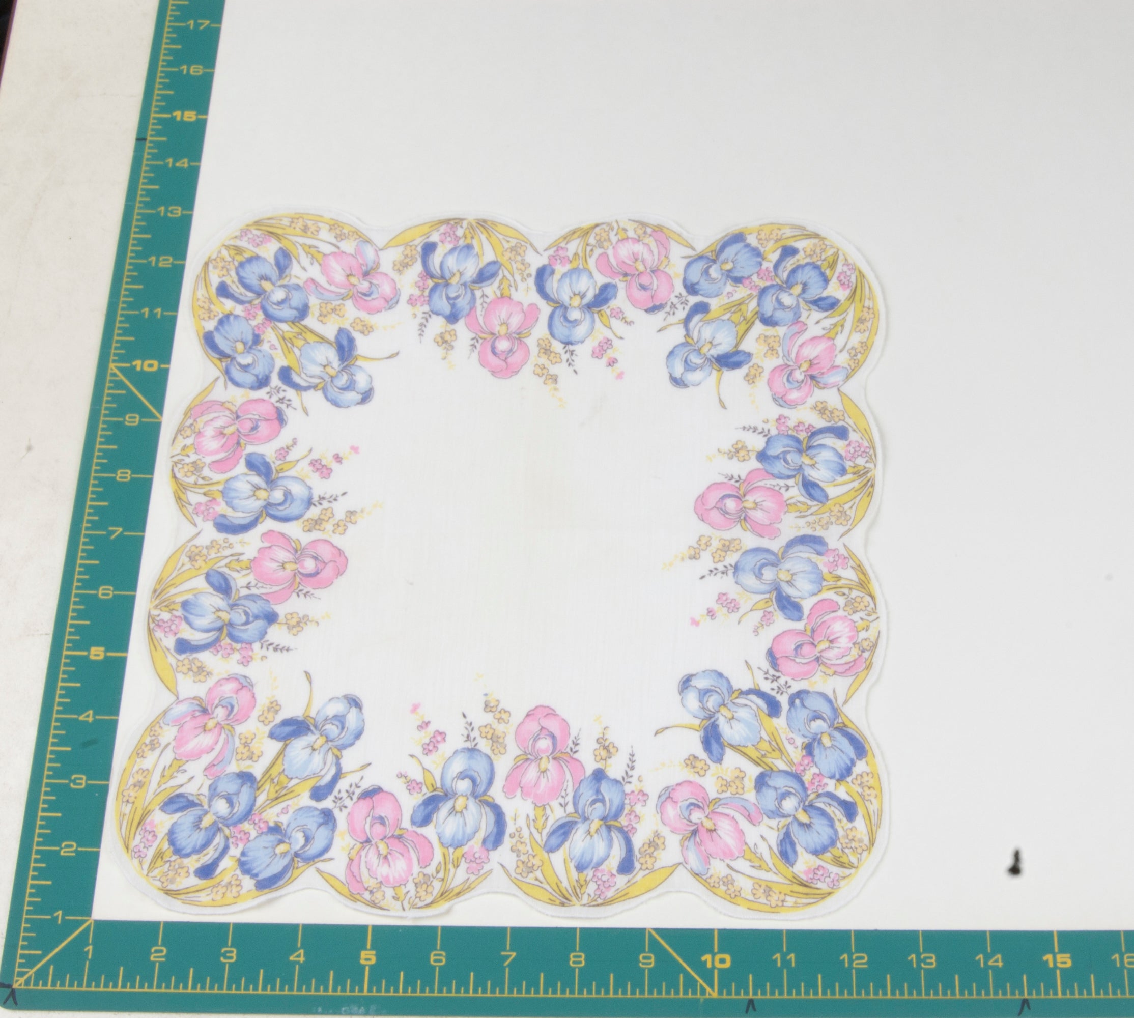 Floral vintage handkerchief - h0680