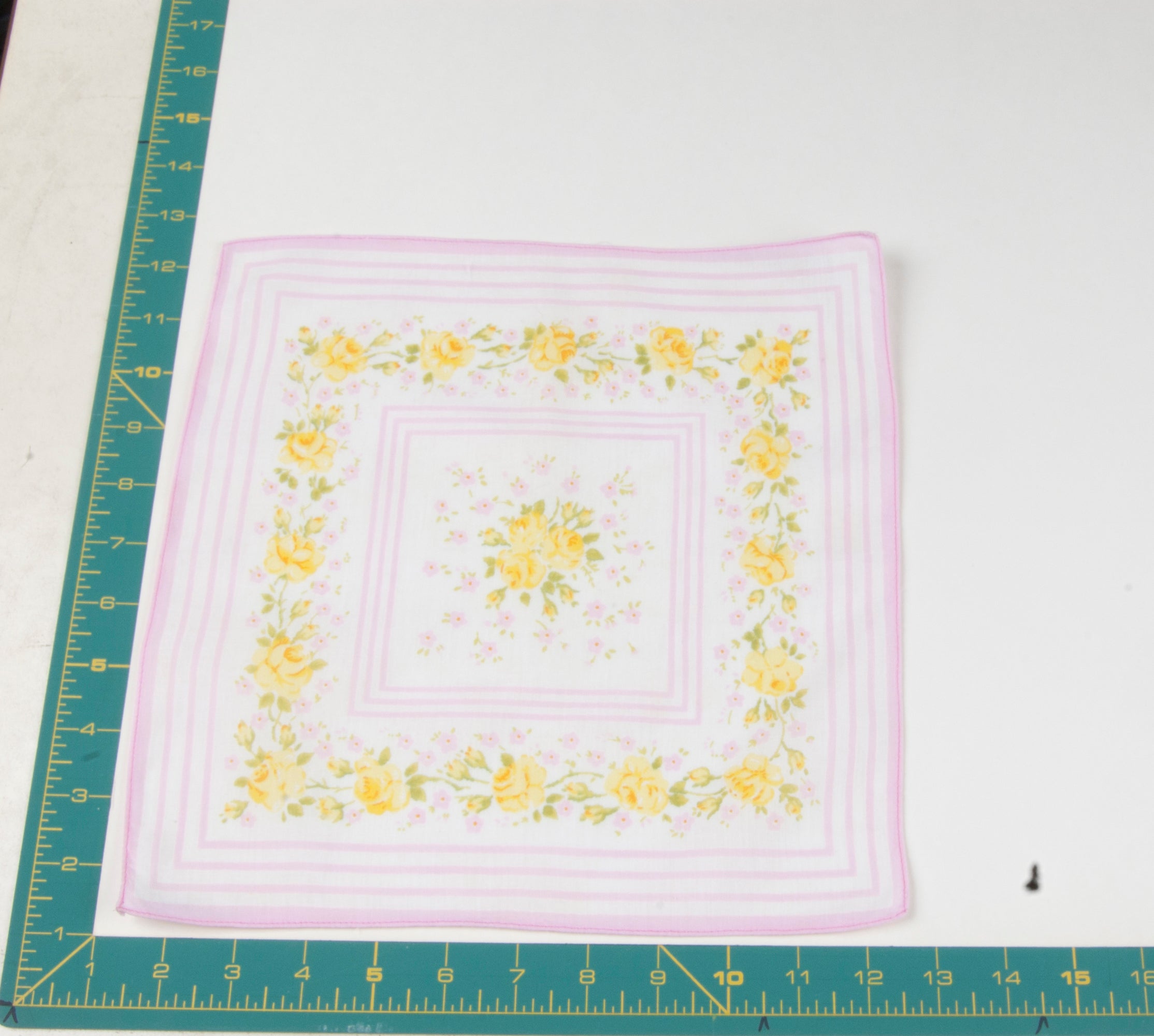 Floral vintage handkerchief - h0681