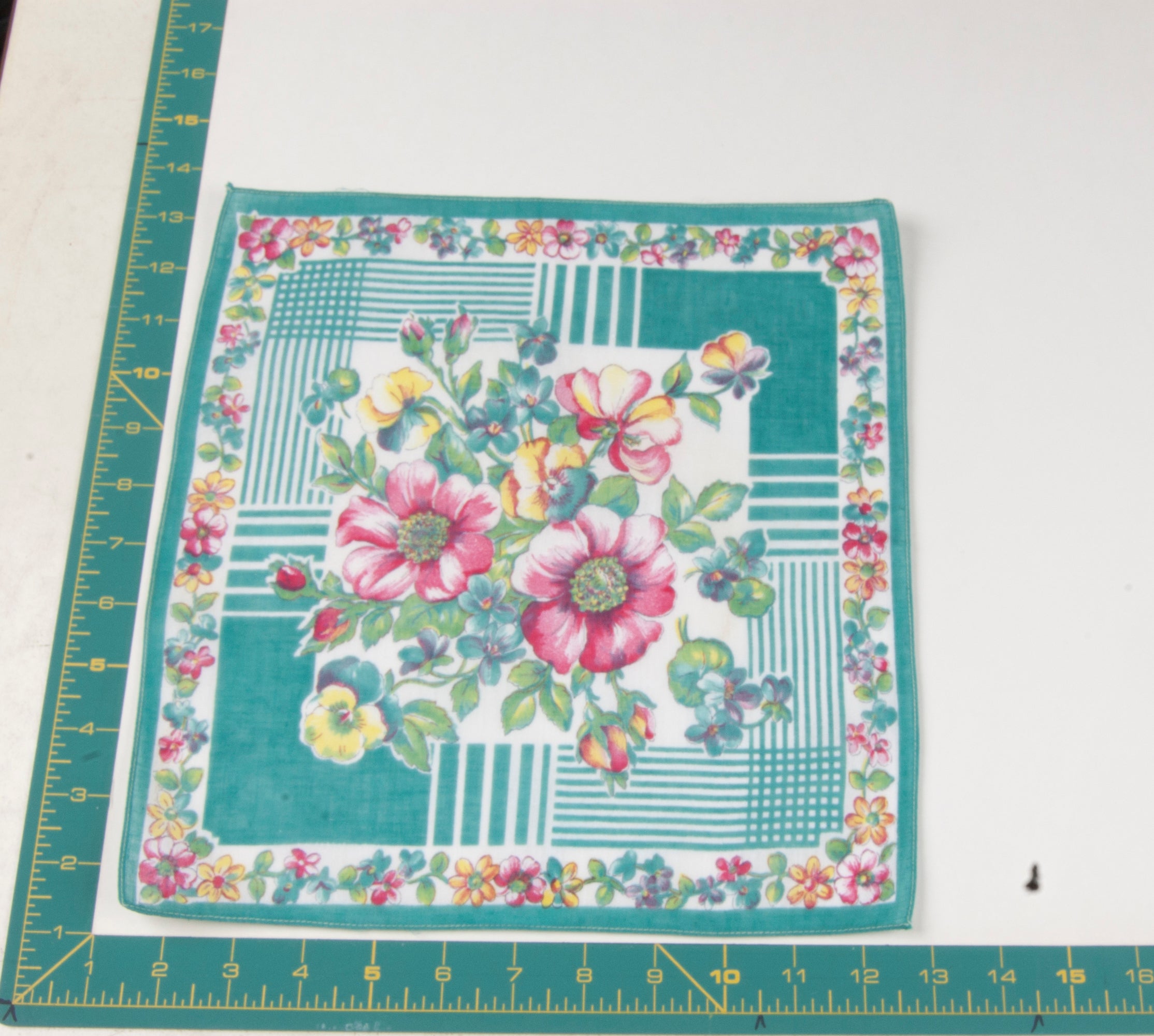 Floral vintage handkerchief - h0700