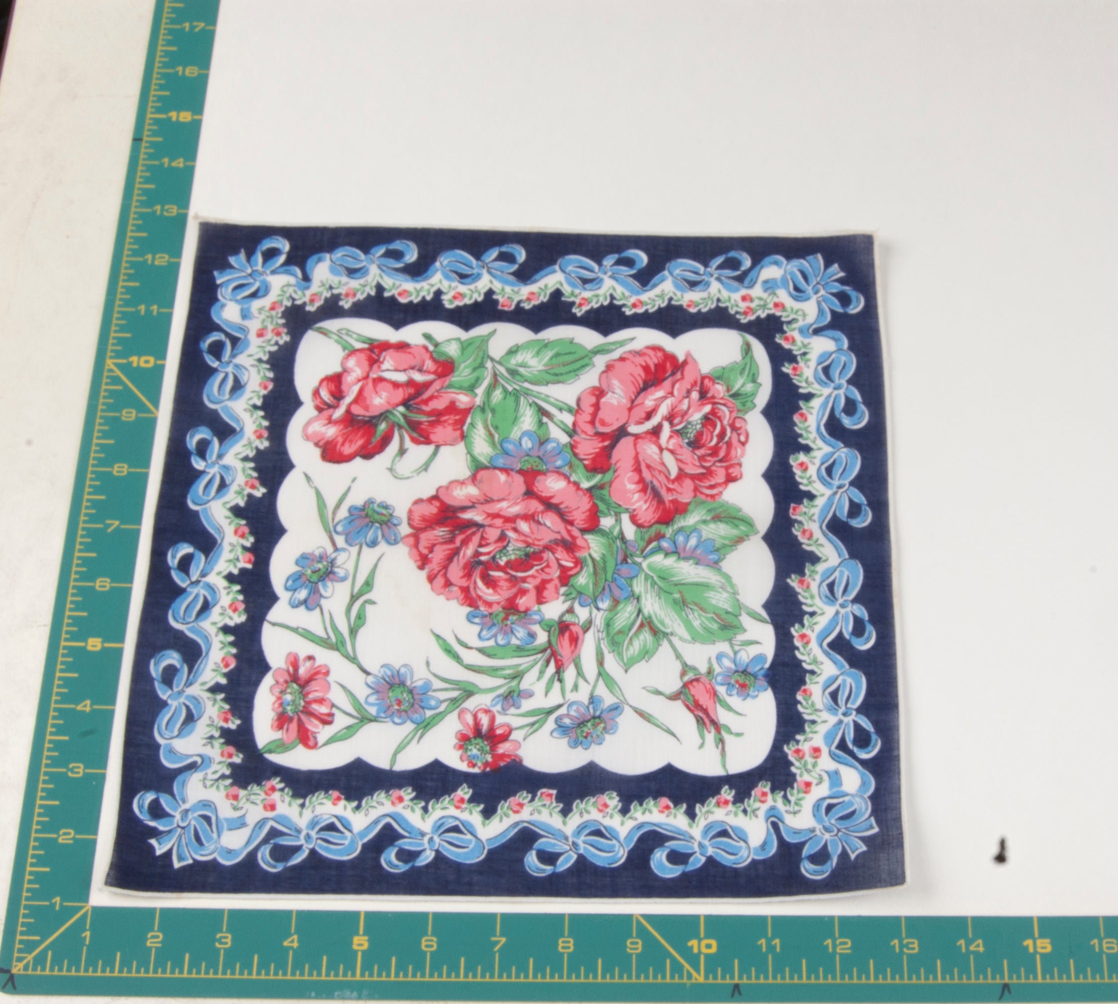 Floral vintage handkerchief - h0701