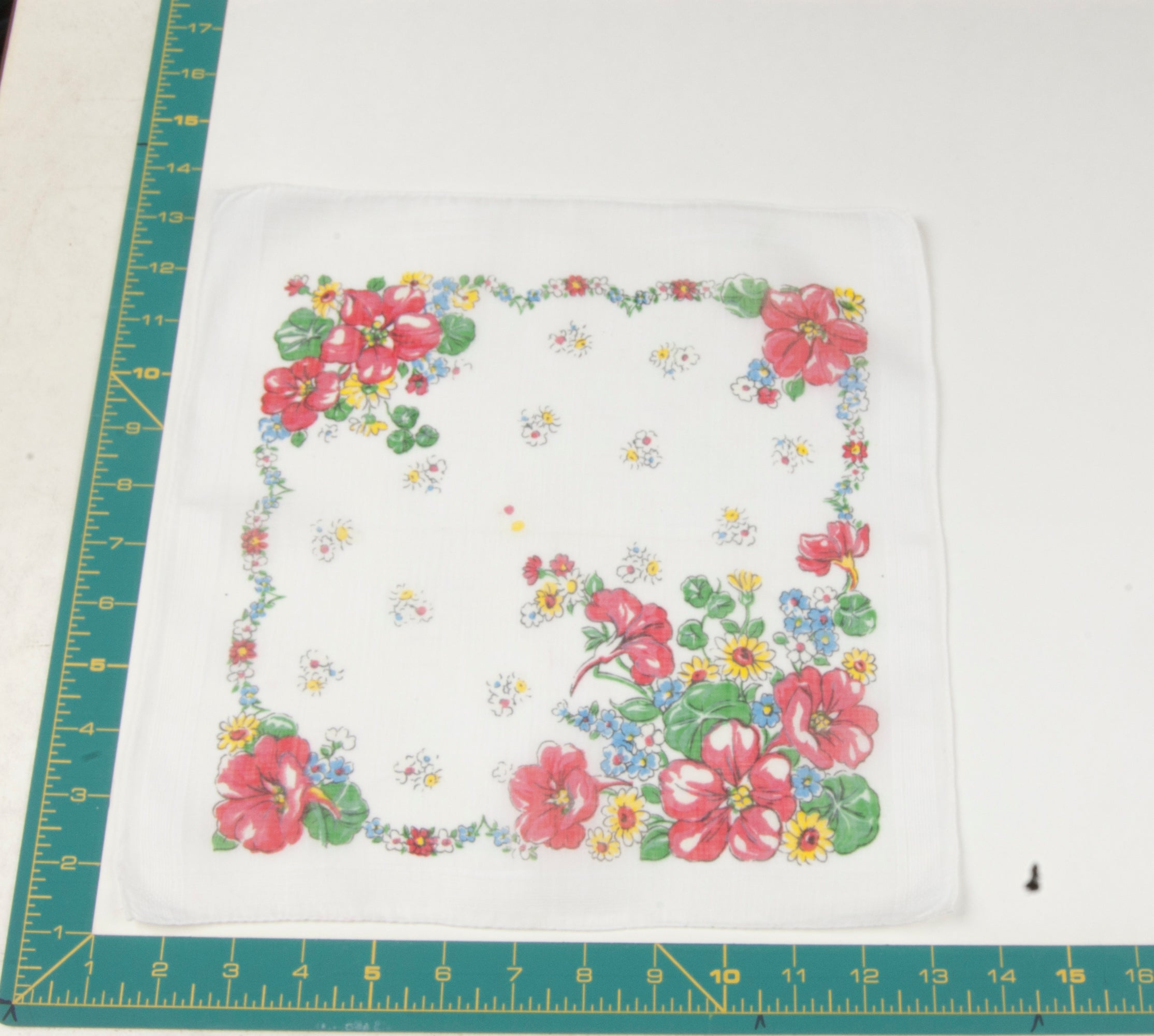 Floral vintage handkerchief - h0725