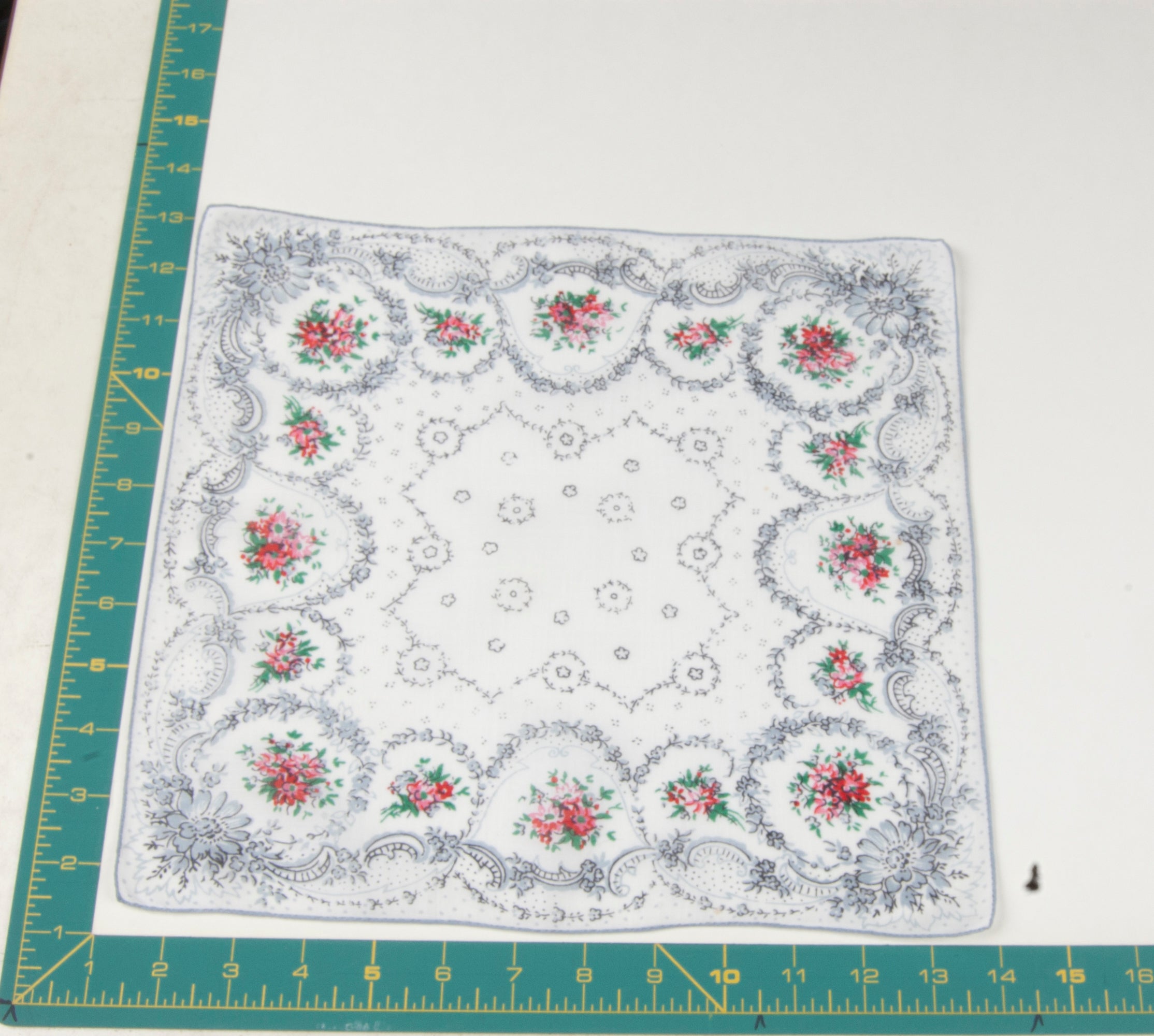 Floral vintage handkerchief - h0726