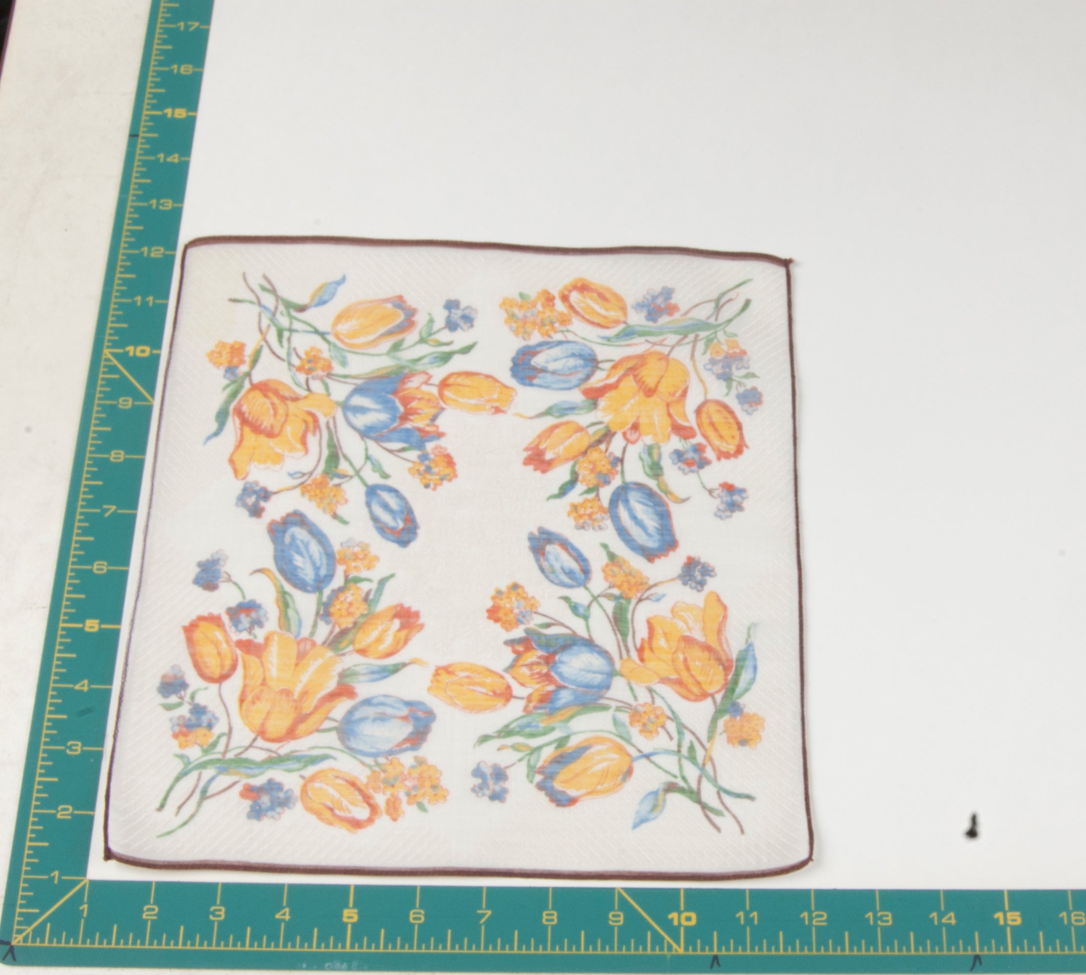 Floral vintage handkerchief - h0731