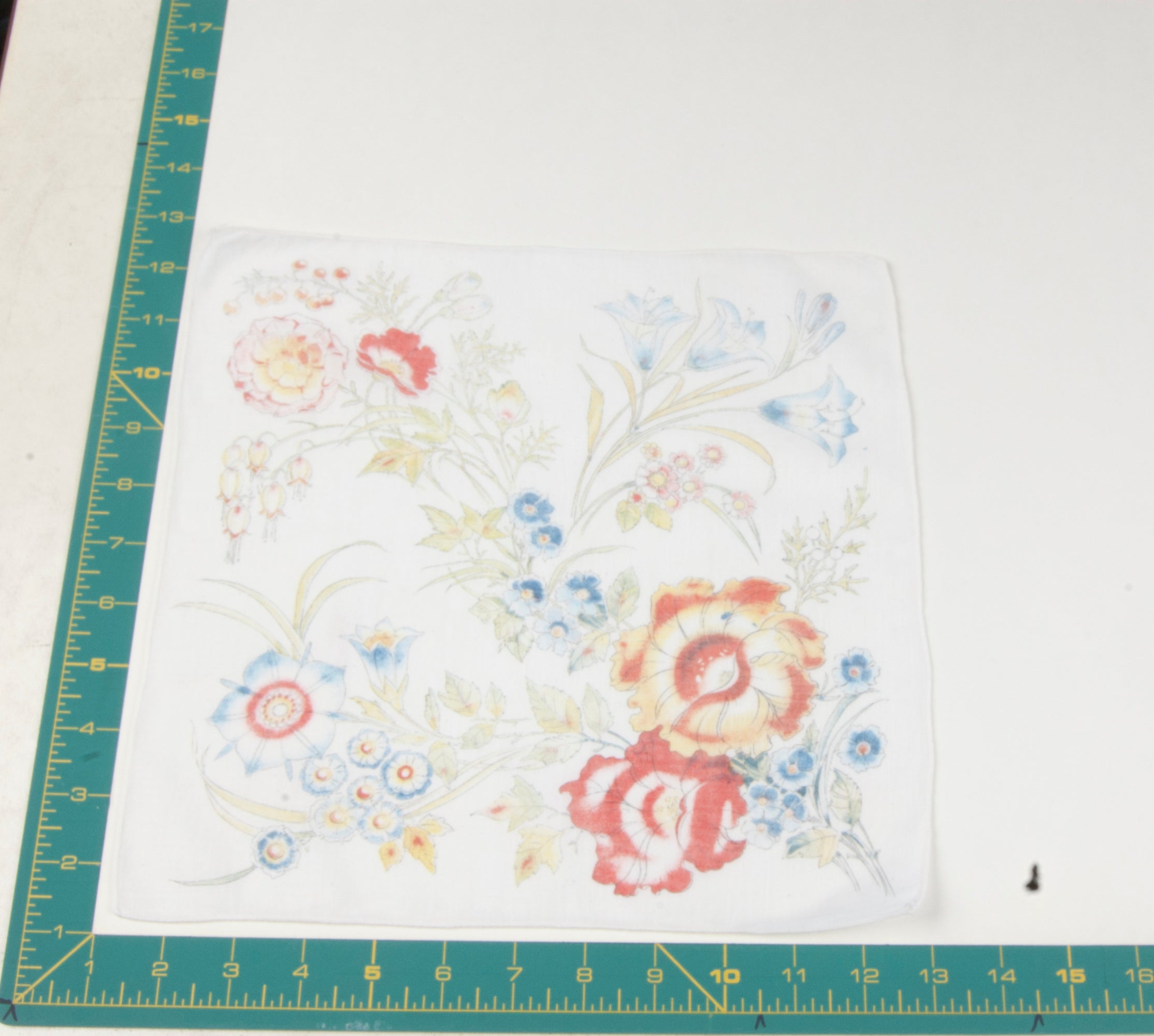 Floral vintage handkerchief - h0735