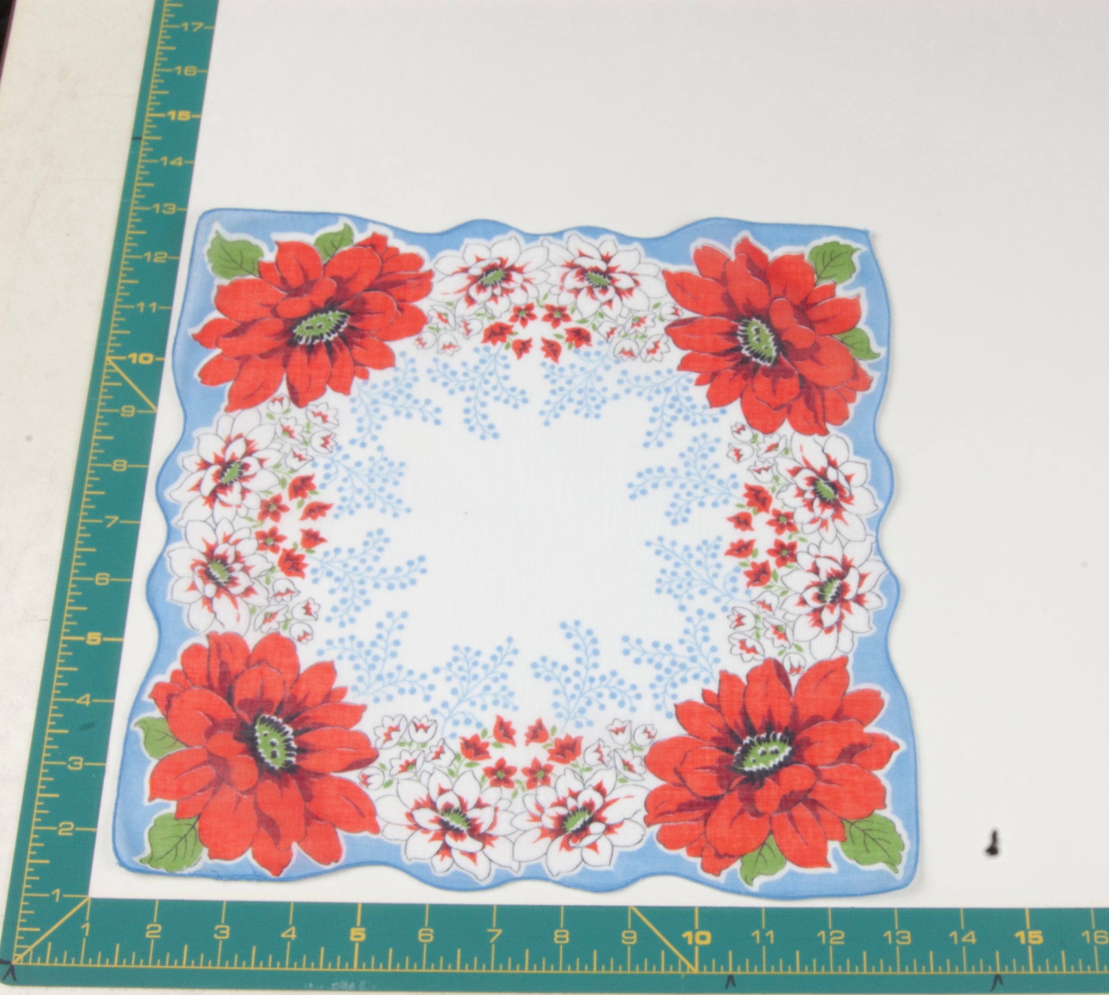 Floral vintage handkerchief - h0736