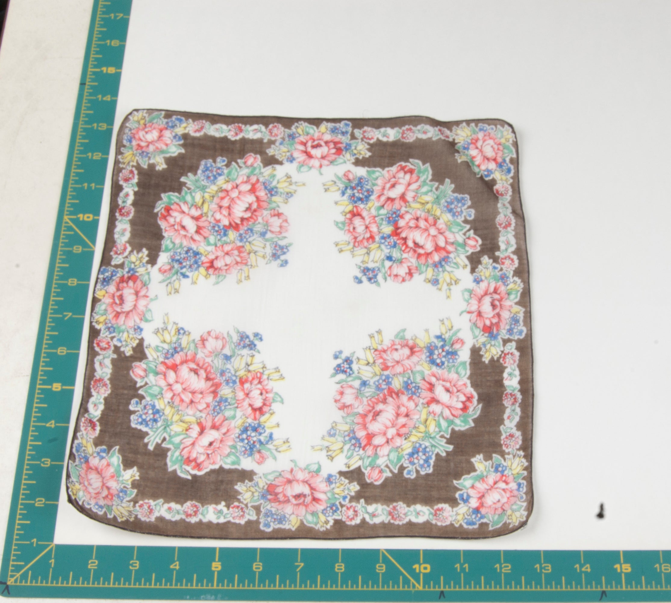 Floral vintage handkerchief - h0740