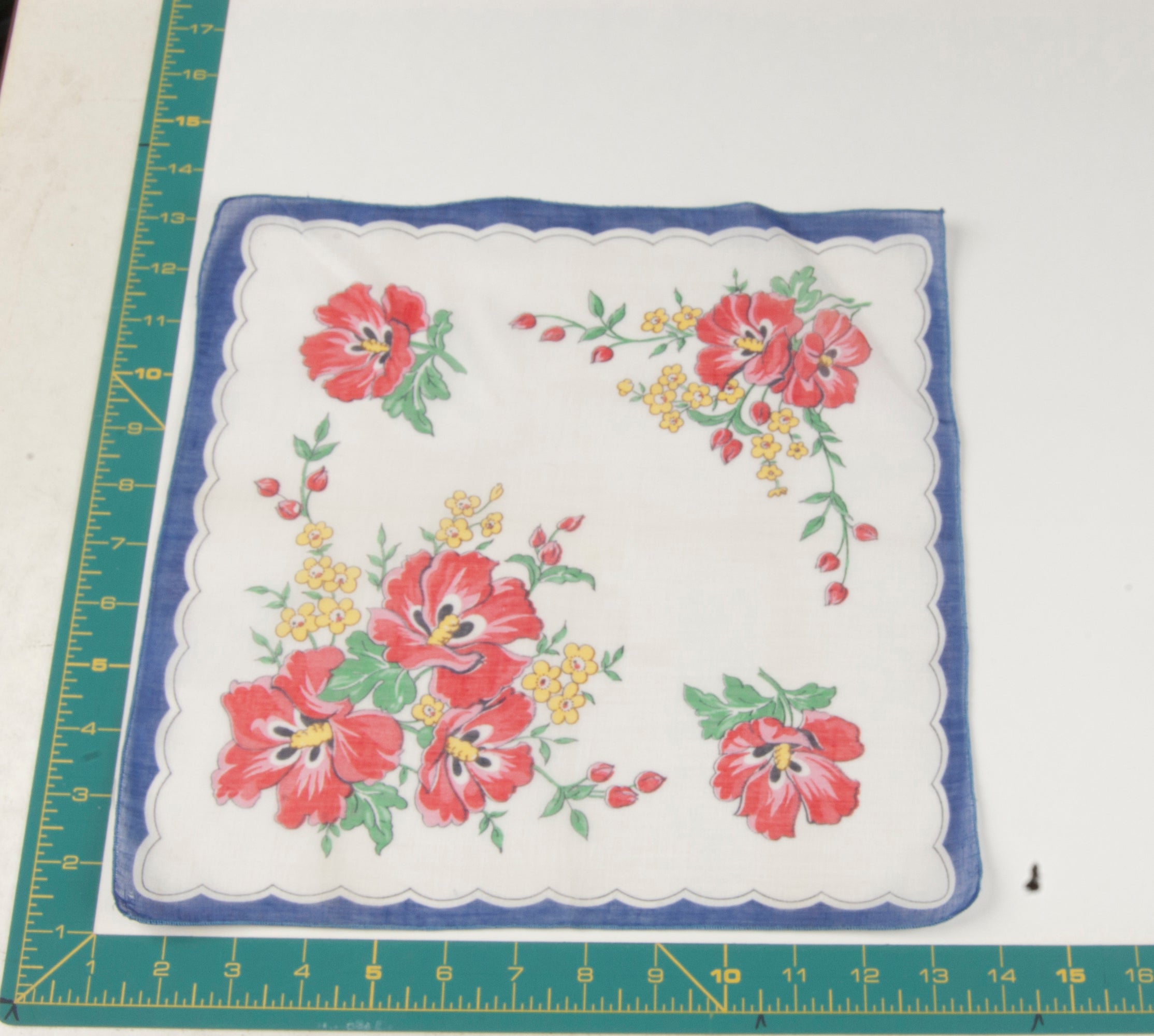 Floral vintage handkerchief - h0742