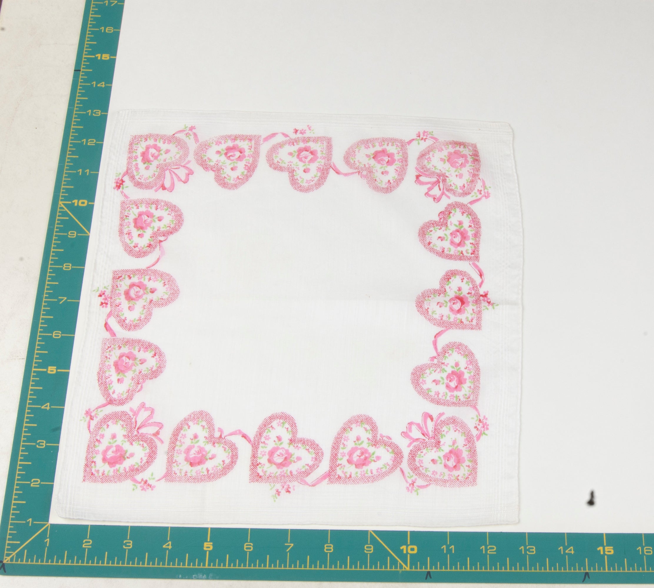 Heart/Valentines vintage handkerchief - h0033