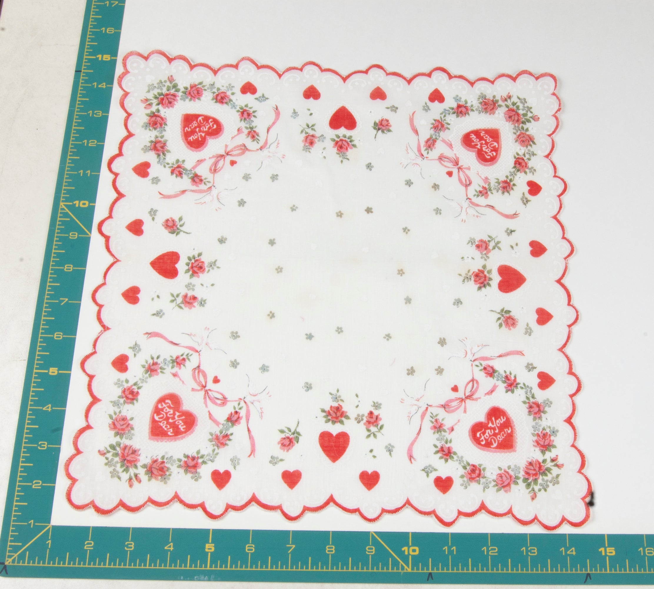 Heart/Valentines vintage handkerchief - h0062
