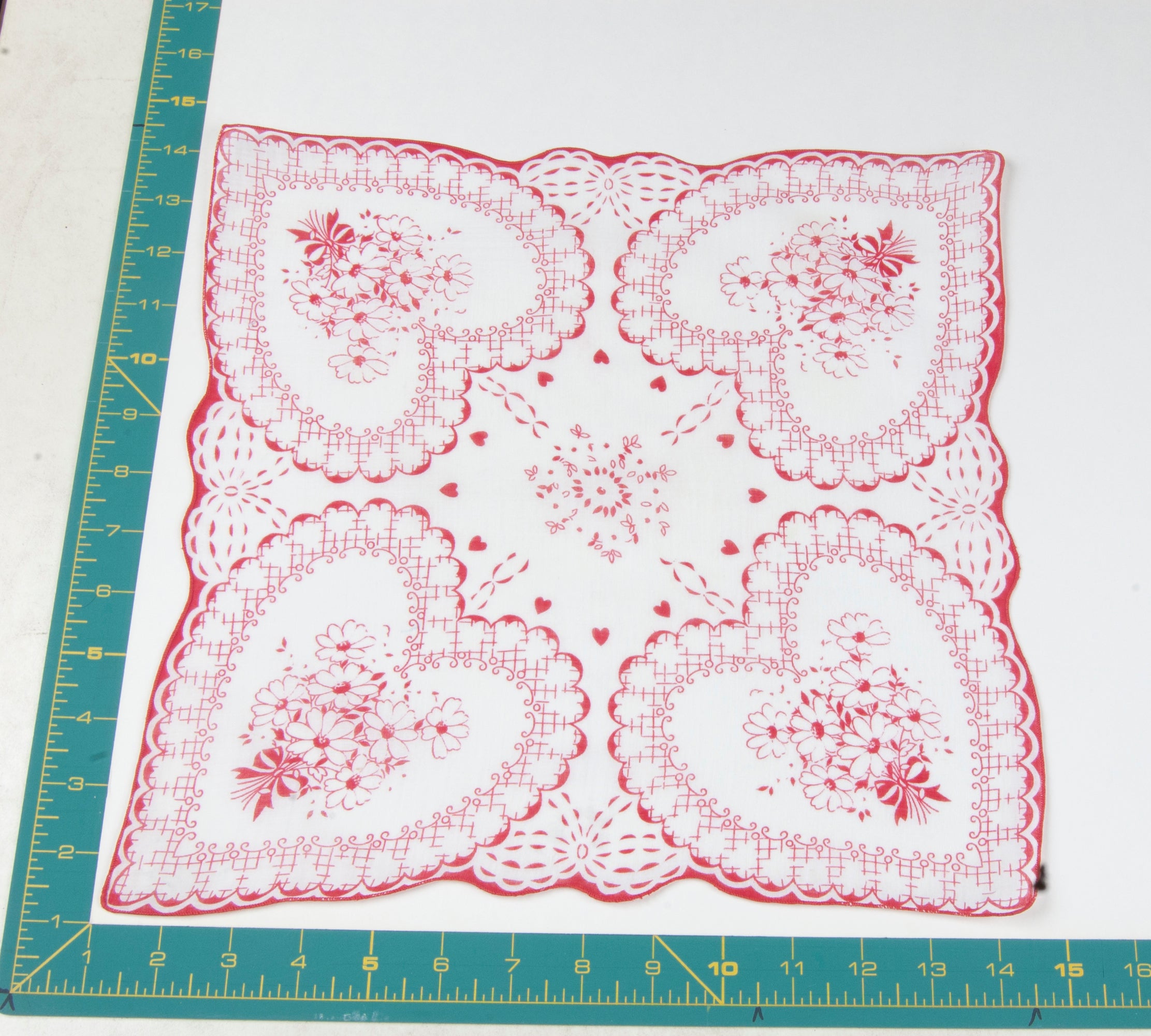 Heart/Valentines vintage handkerchief - h0068