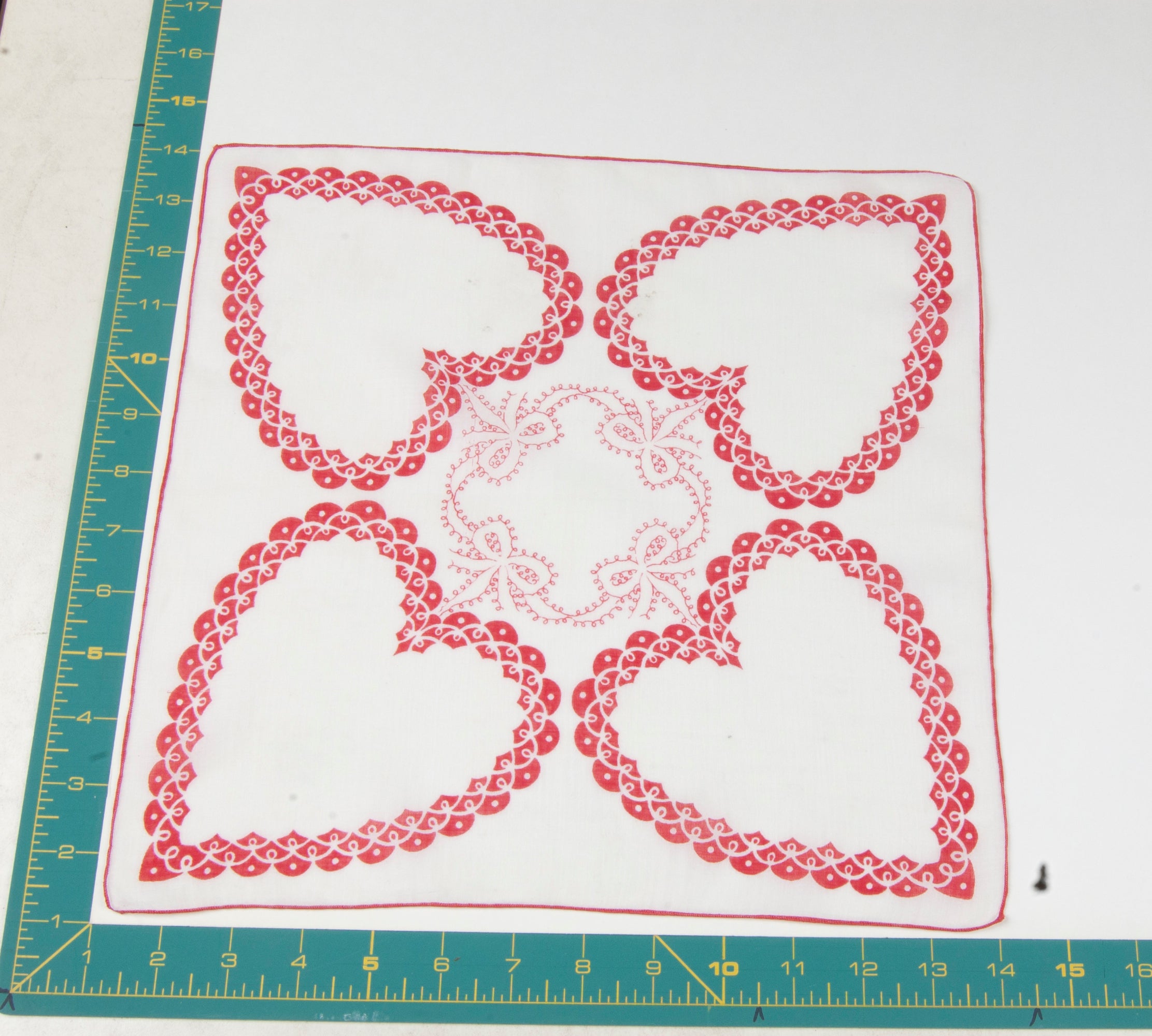 Heart/Valentines vintage handkerchief - h0069
