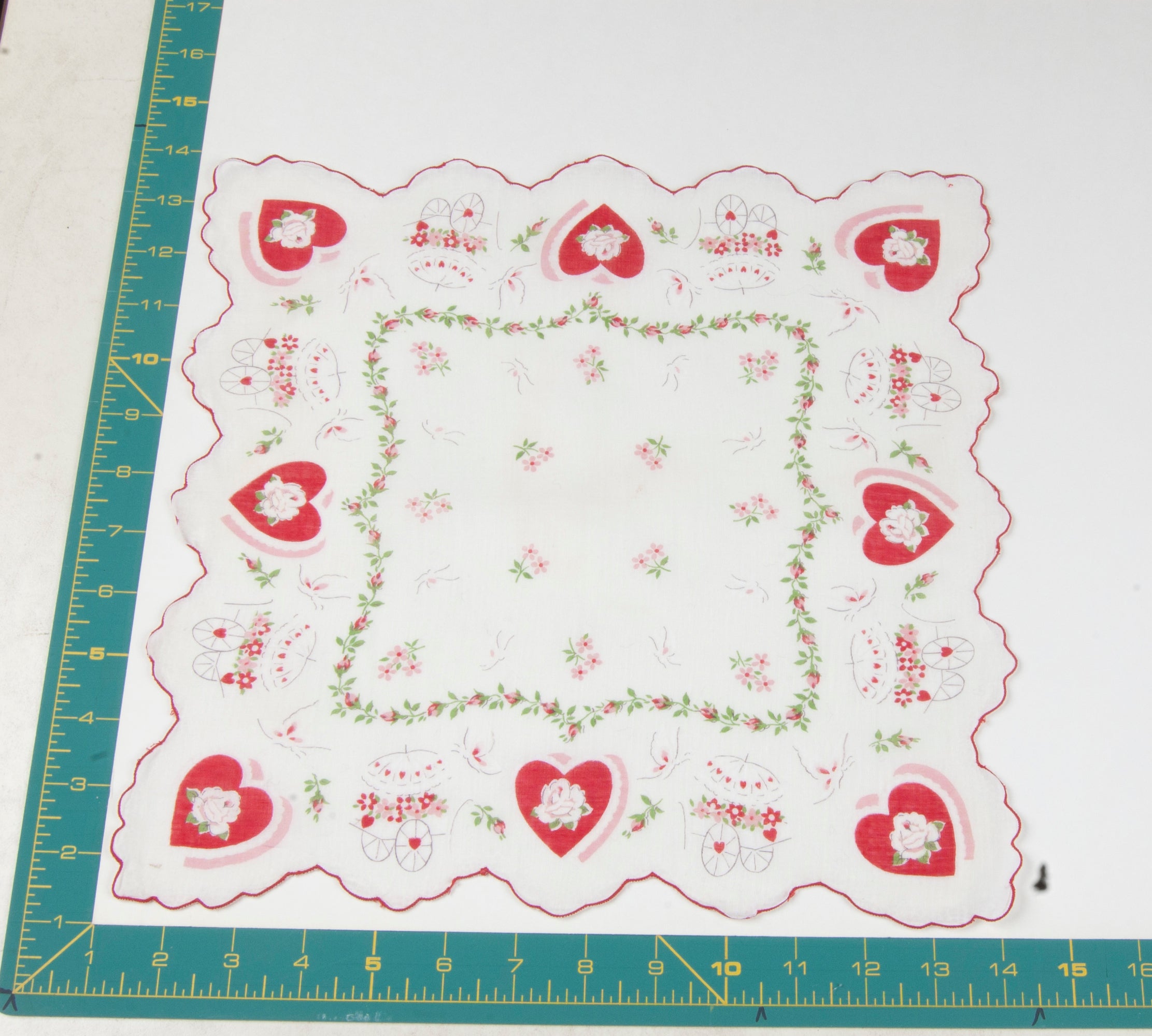 Heart/Valentines vintage handkerchief - h0116