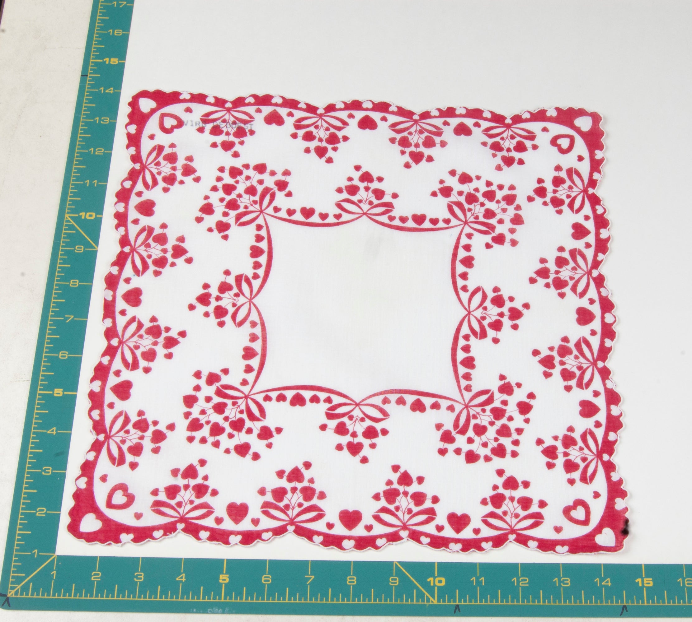 Heart/Valentines vintage handkerchief - h0133