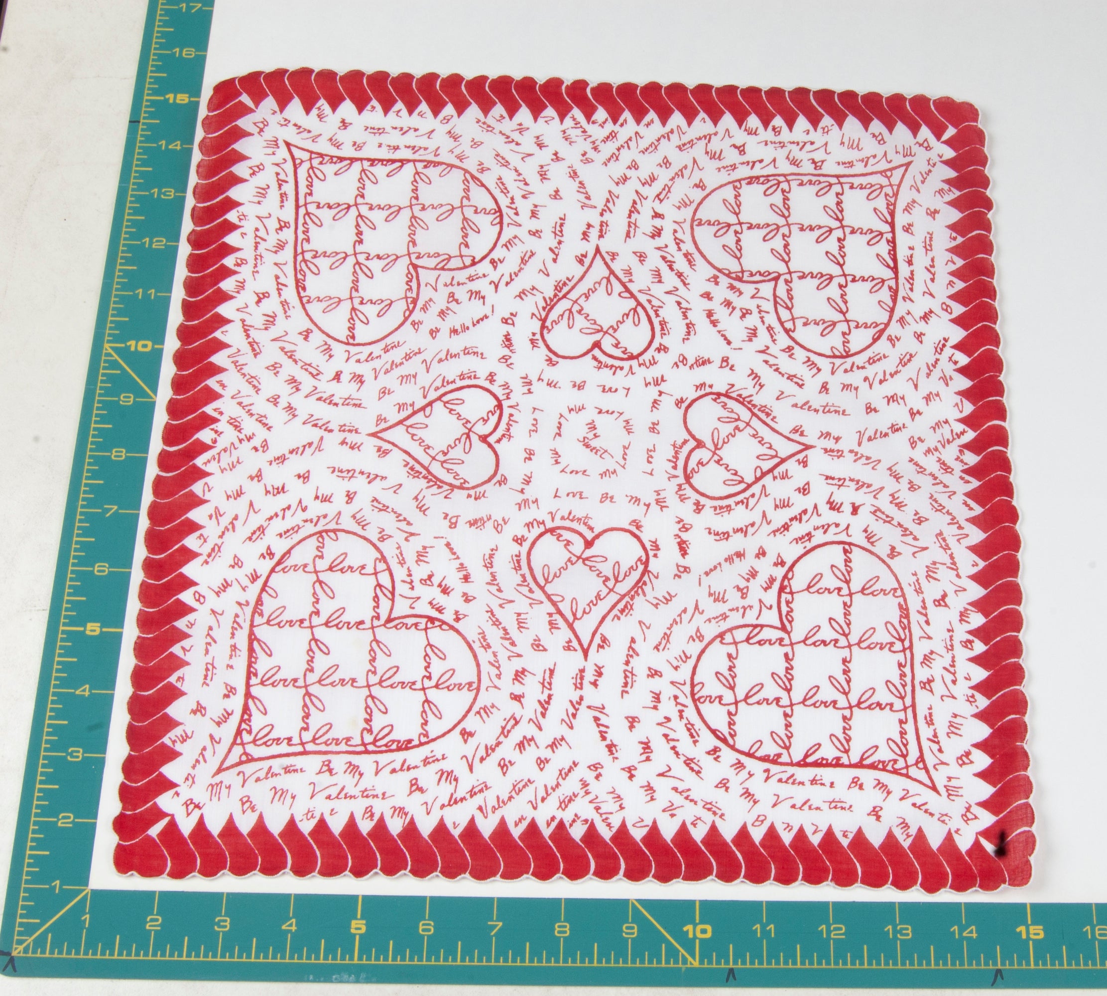 Heart/Valentines vintage handkerchief - h0143