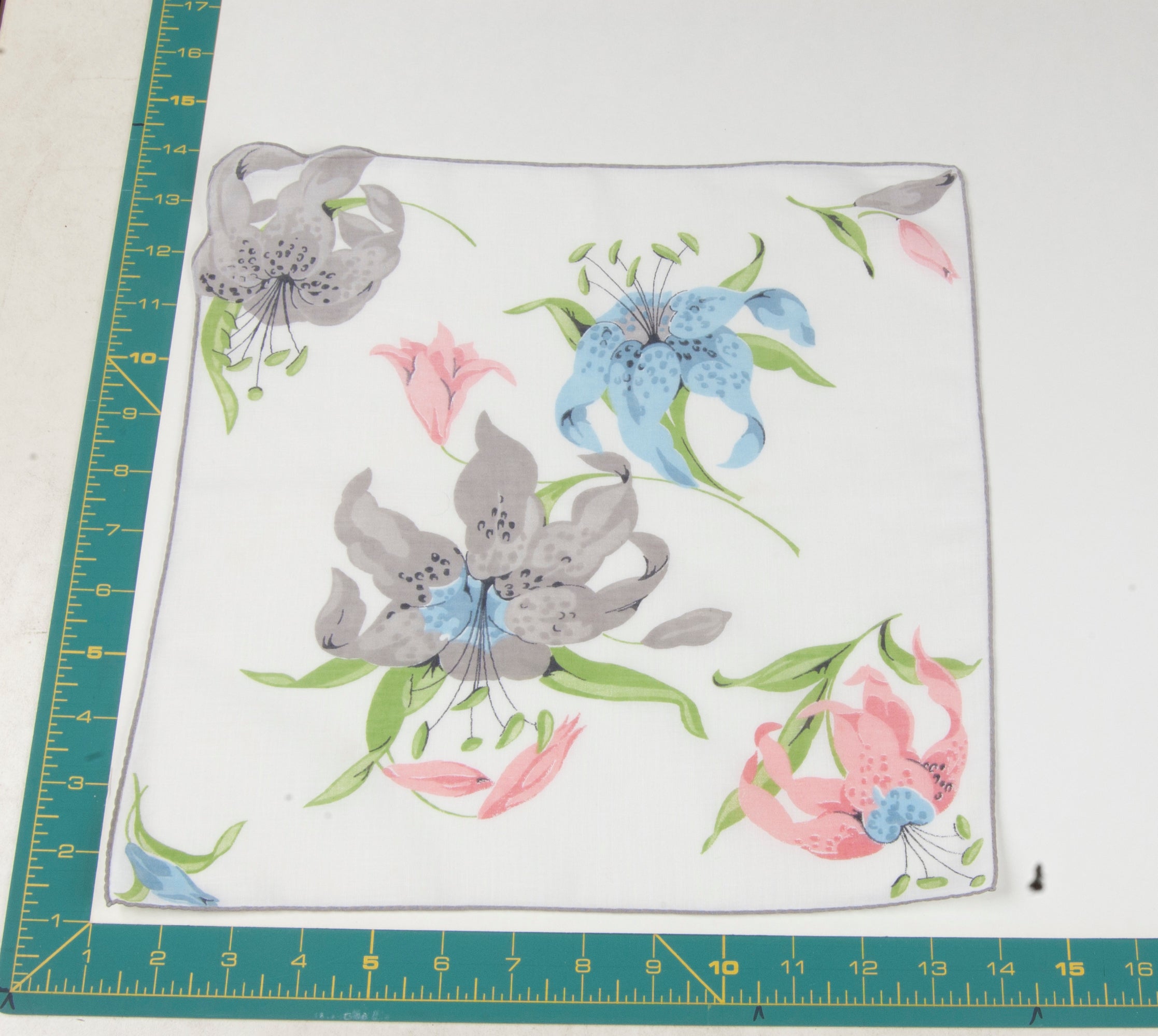 Floral vintage handkerchief - h0149
