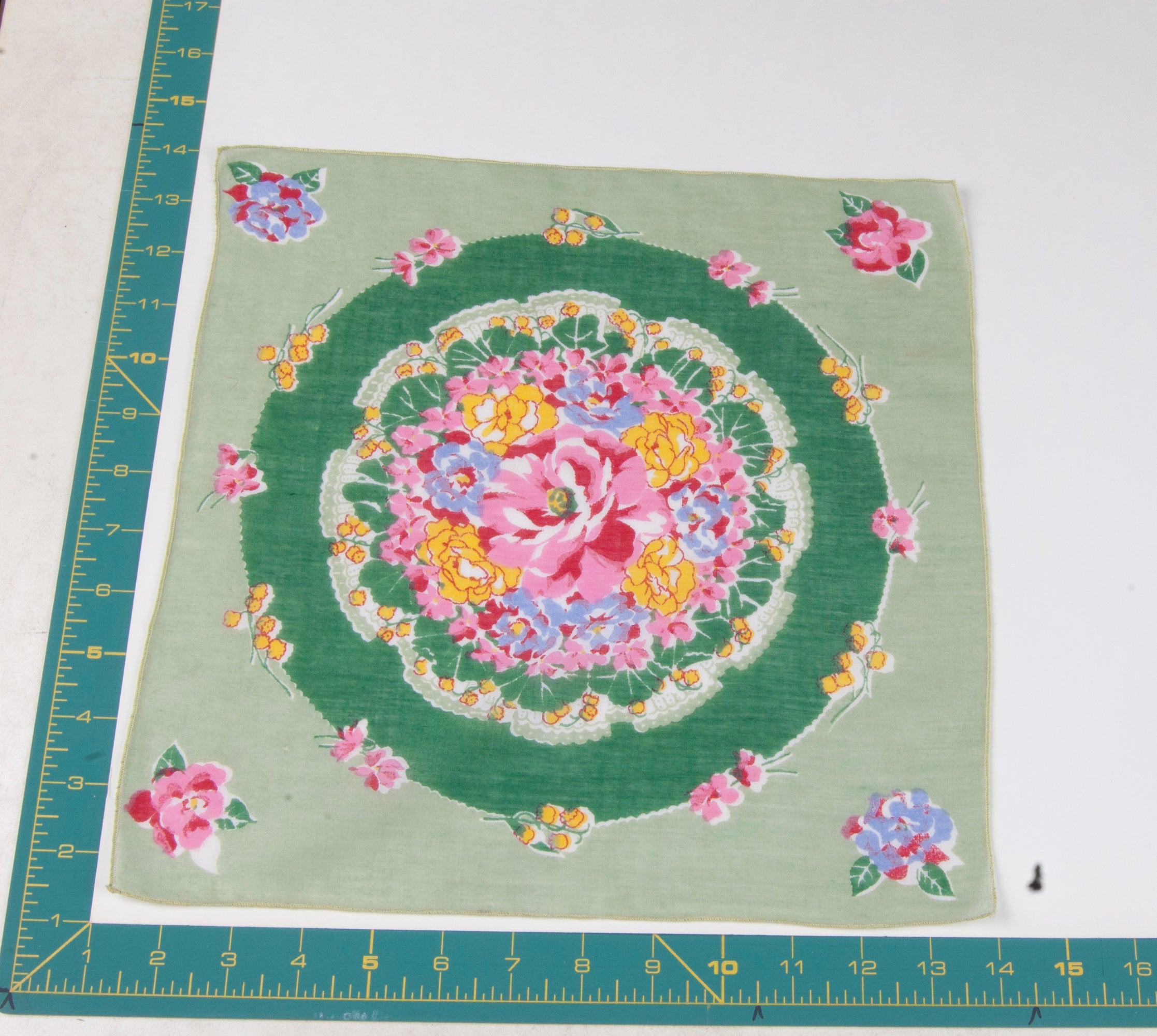Floral vintage handkerchief - h0151