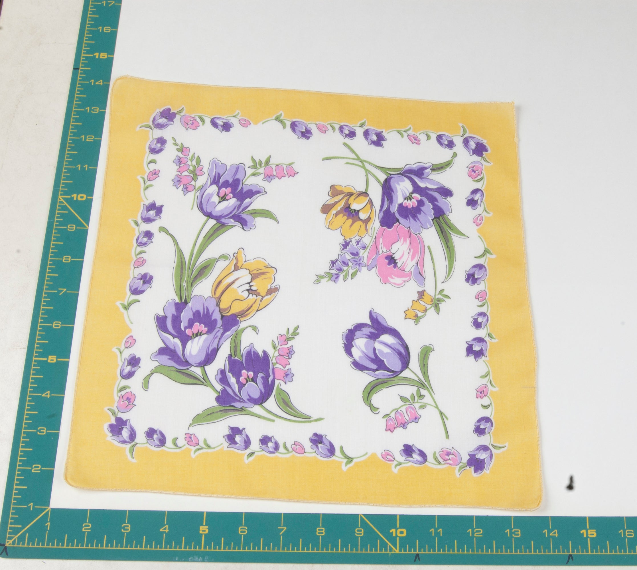 Floral vintage handkerchief - h0166