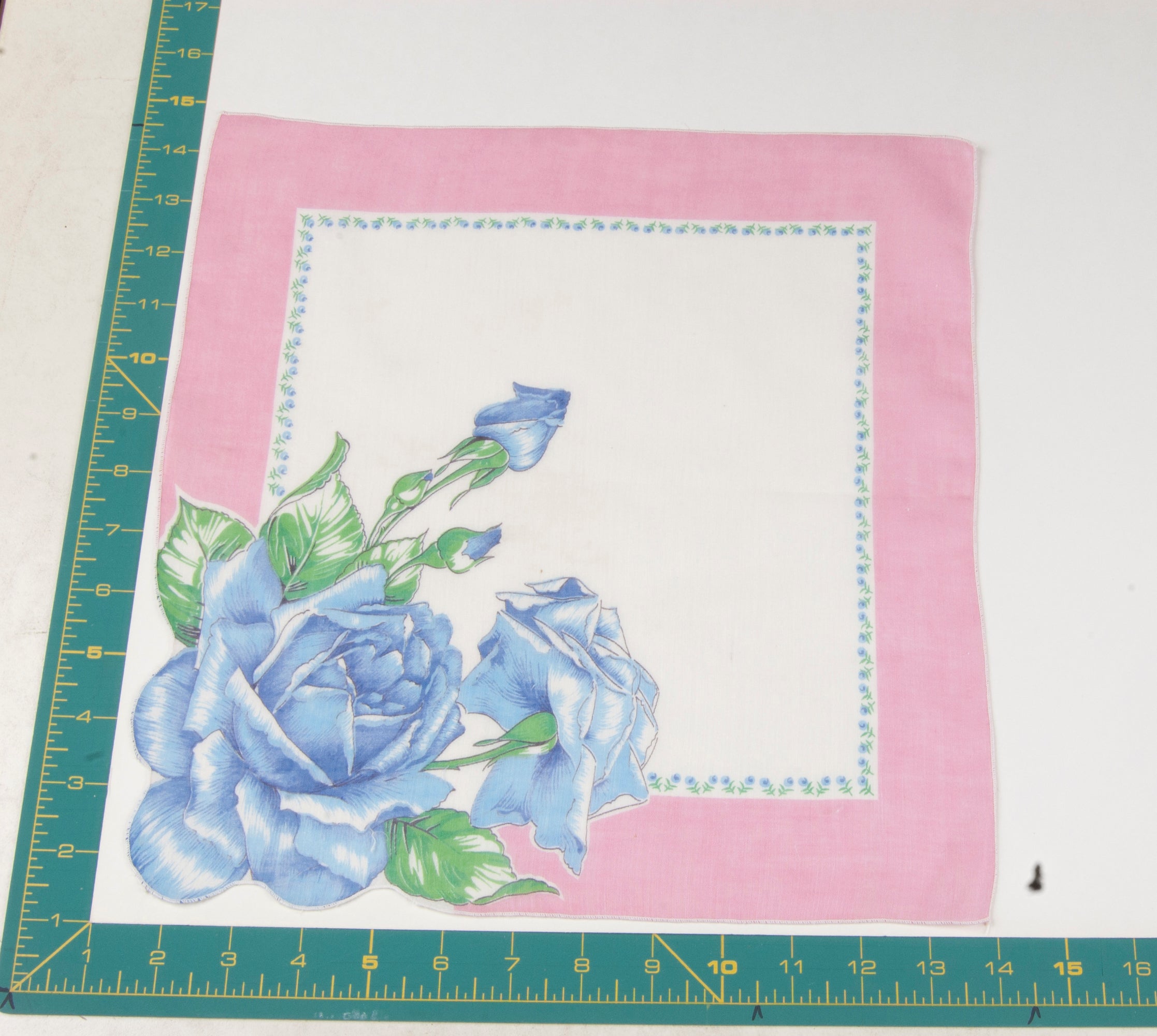 Floral vintage handkerchief - h0174