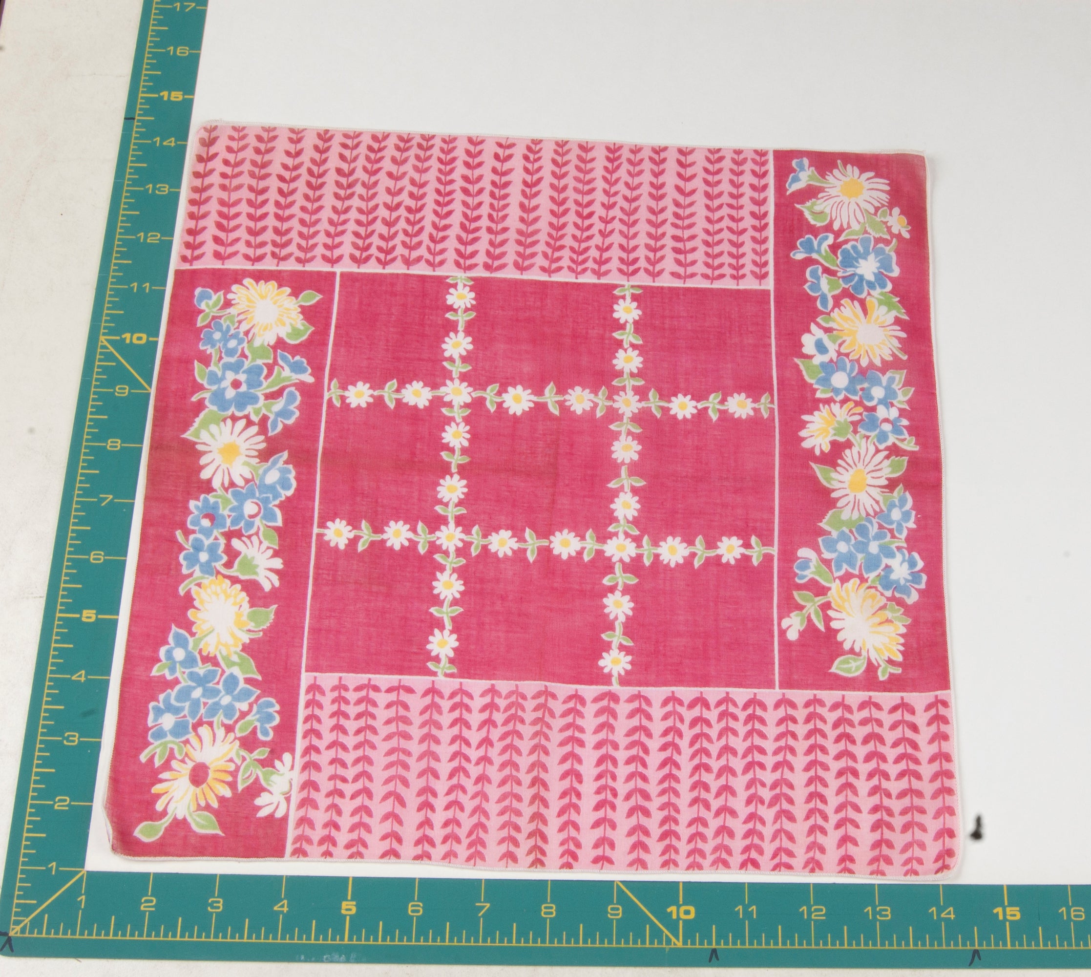 Floral vintage handkerchief - h0182