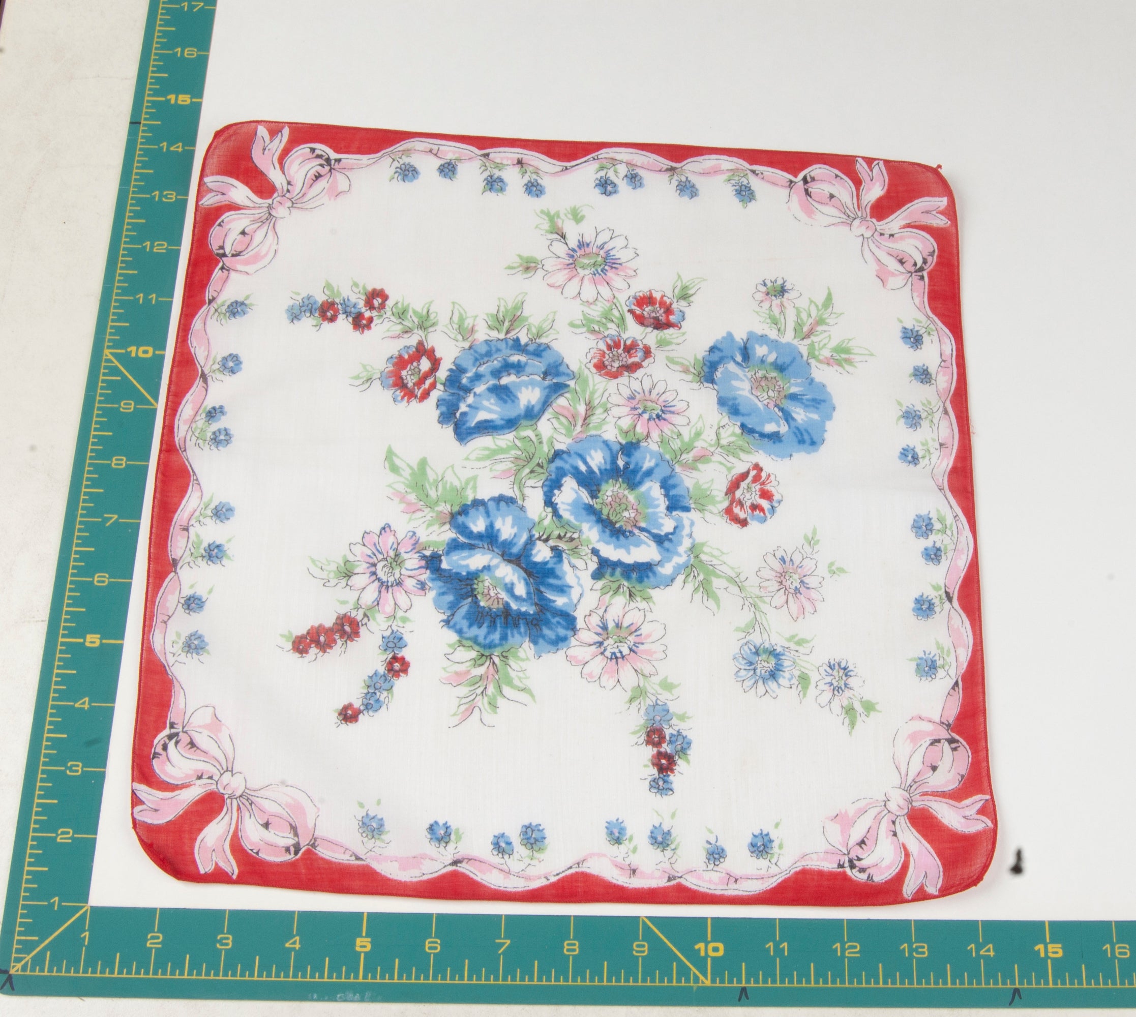 Floral vintage handkerchief - h0183