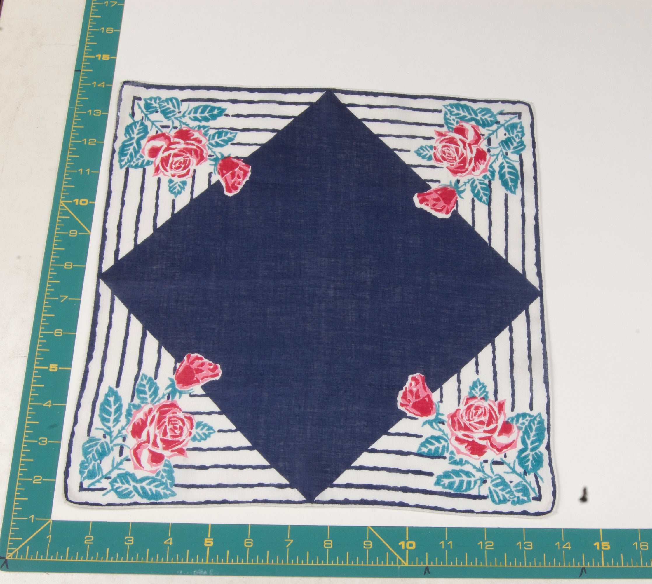 Floral vintage handkerchief - h0190