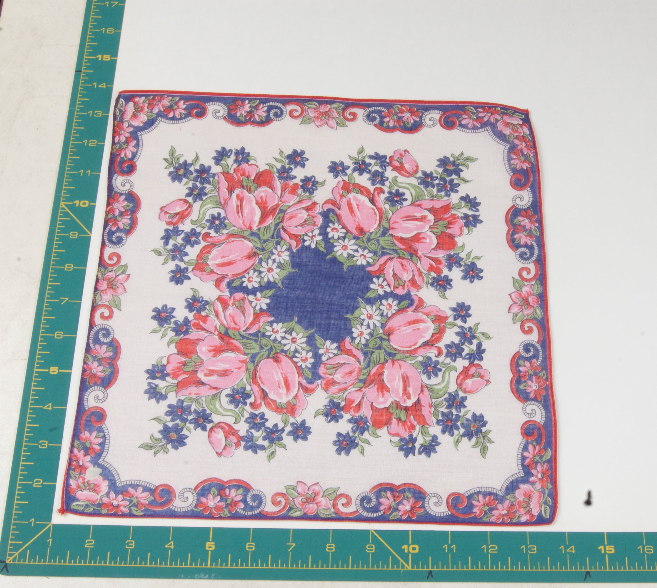 Floral vintage handkerchief - h0194