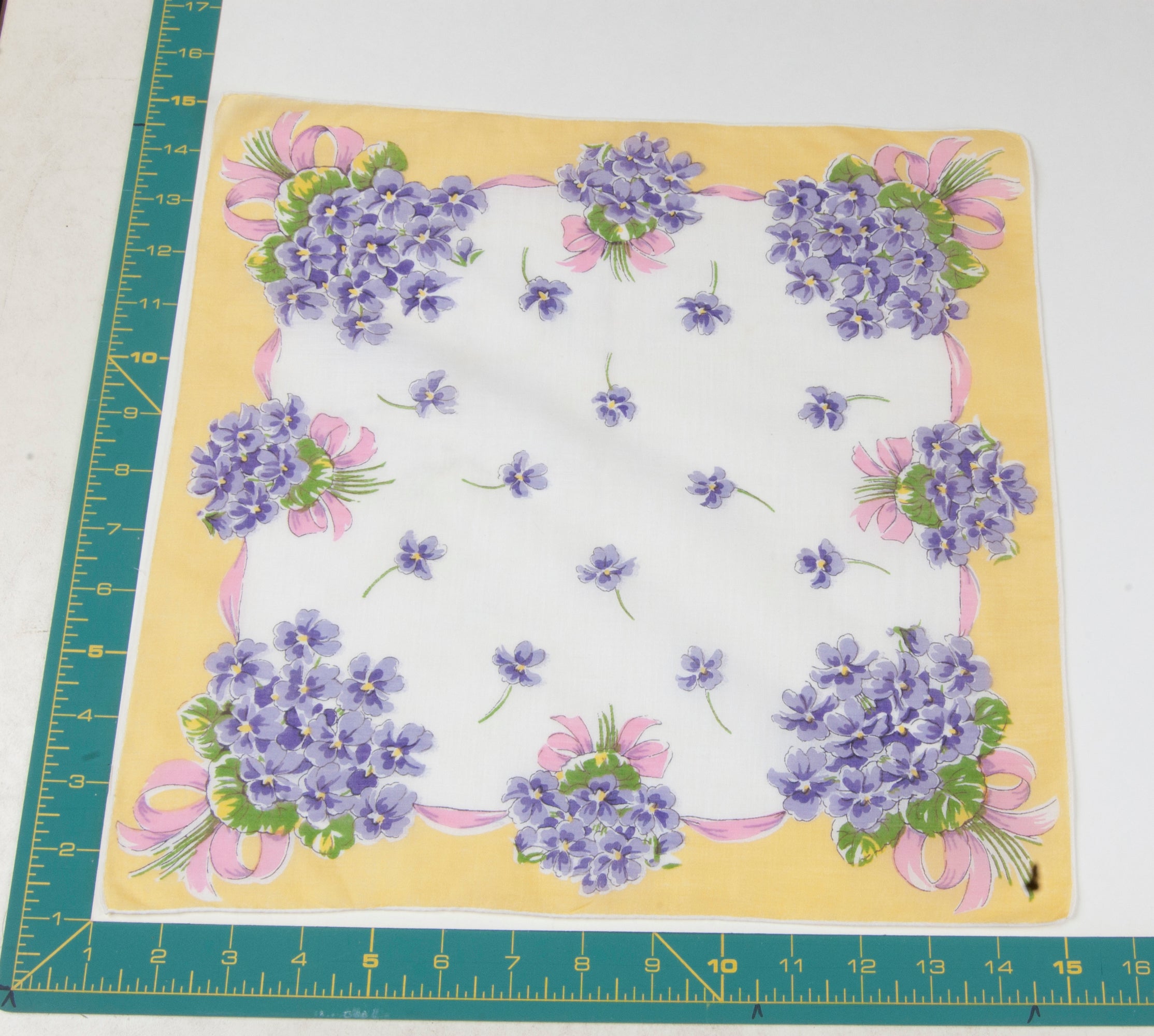 Floral vintage handkerchief - h0196