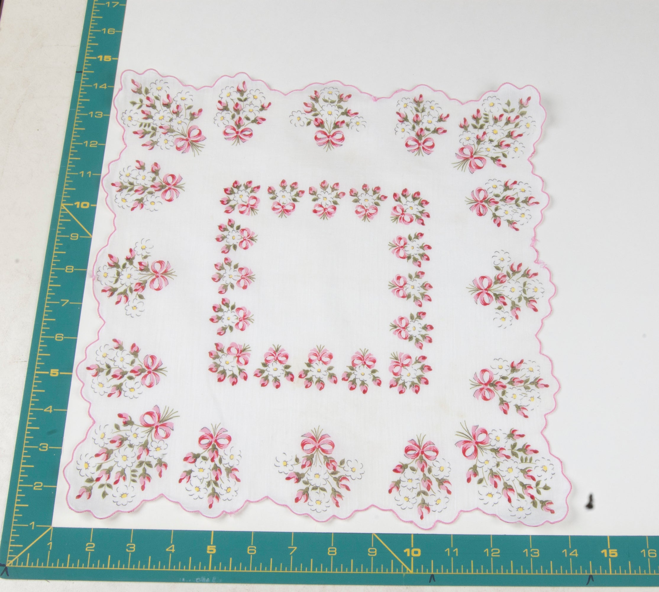Floral vintage handkerchief - h0198