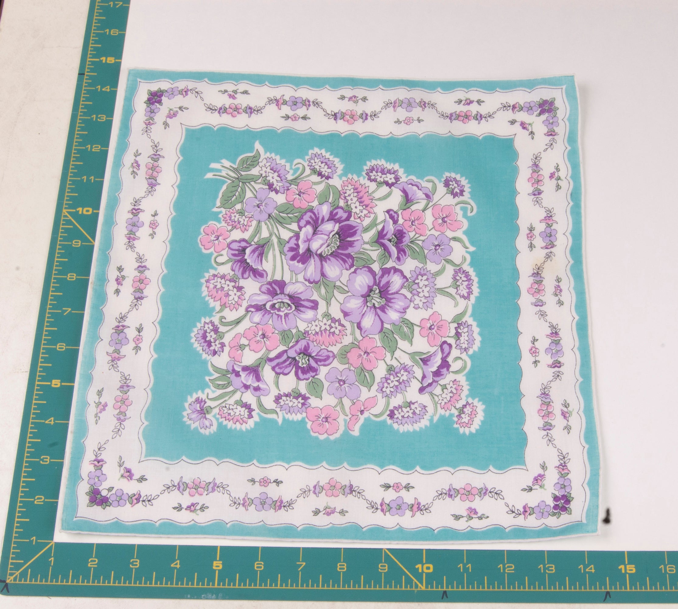 Floral vintage handkerchief - h0203