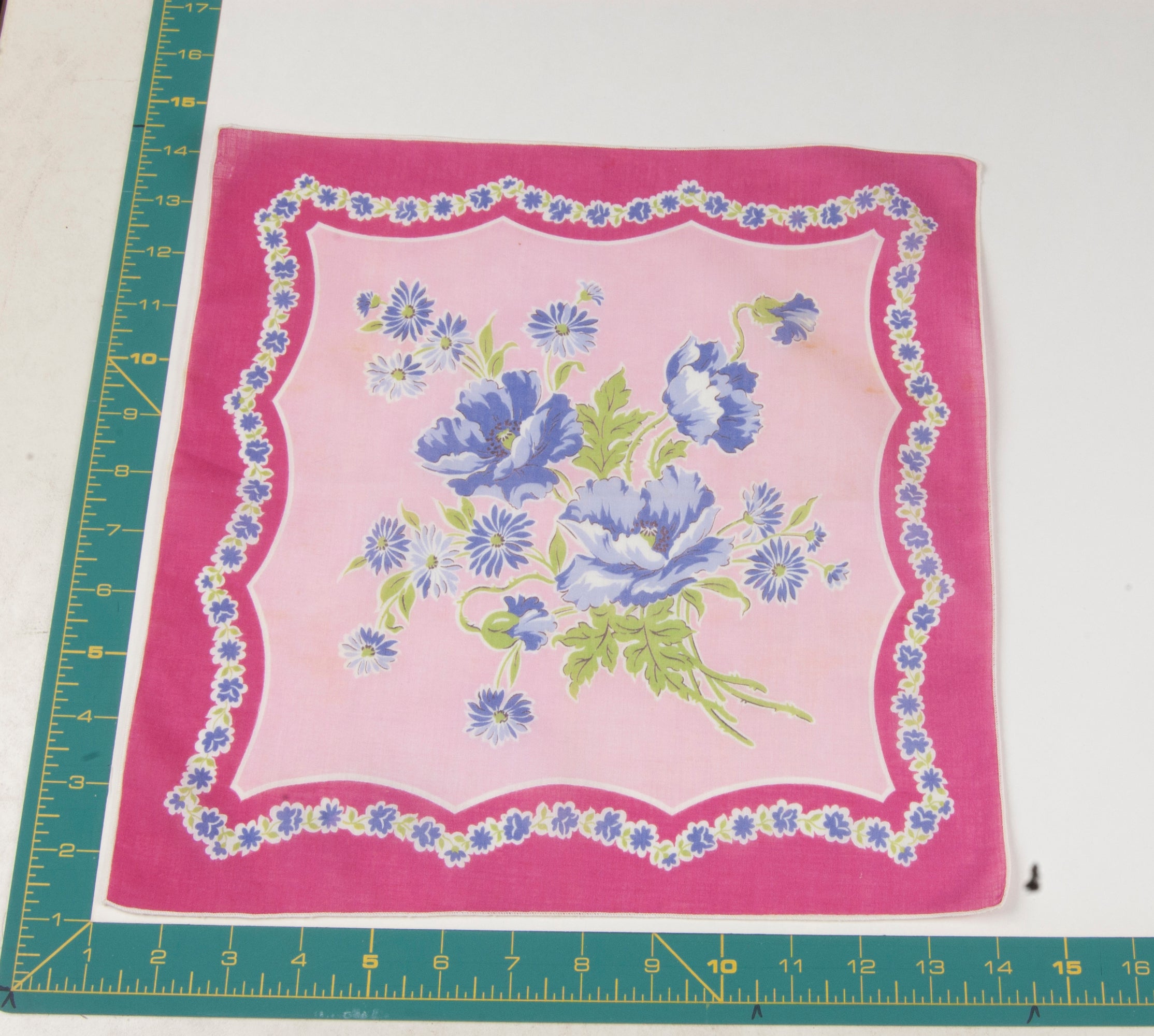 Floral vintage handkerchief - h0204