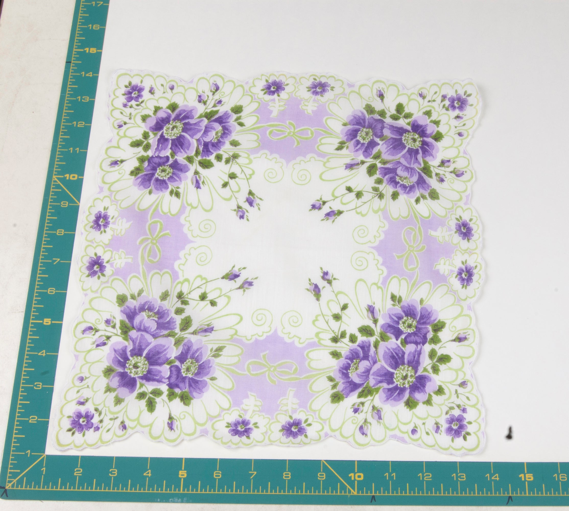 Floral vintage handkerchief - h0217